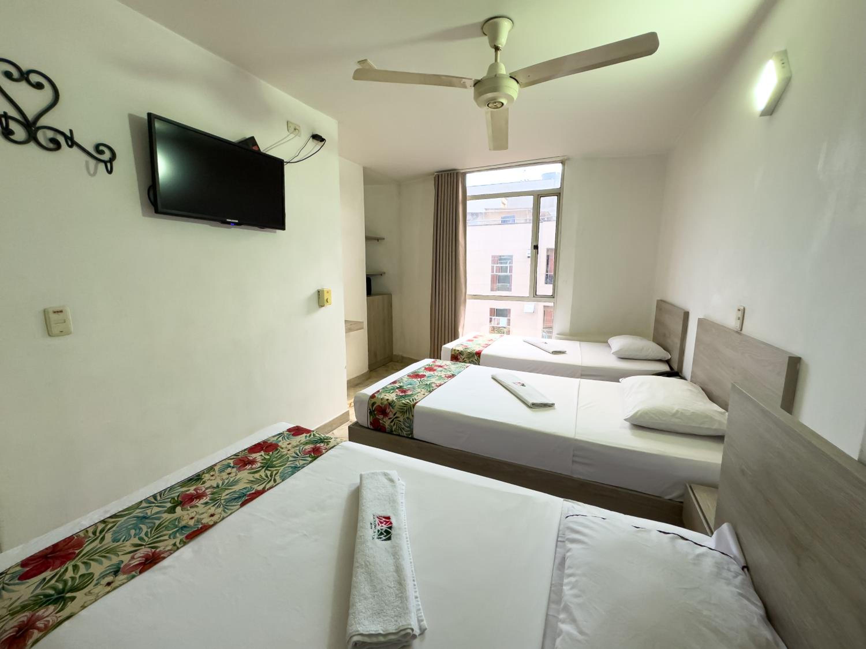Standard Triple Room - Photo 3