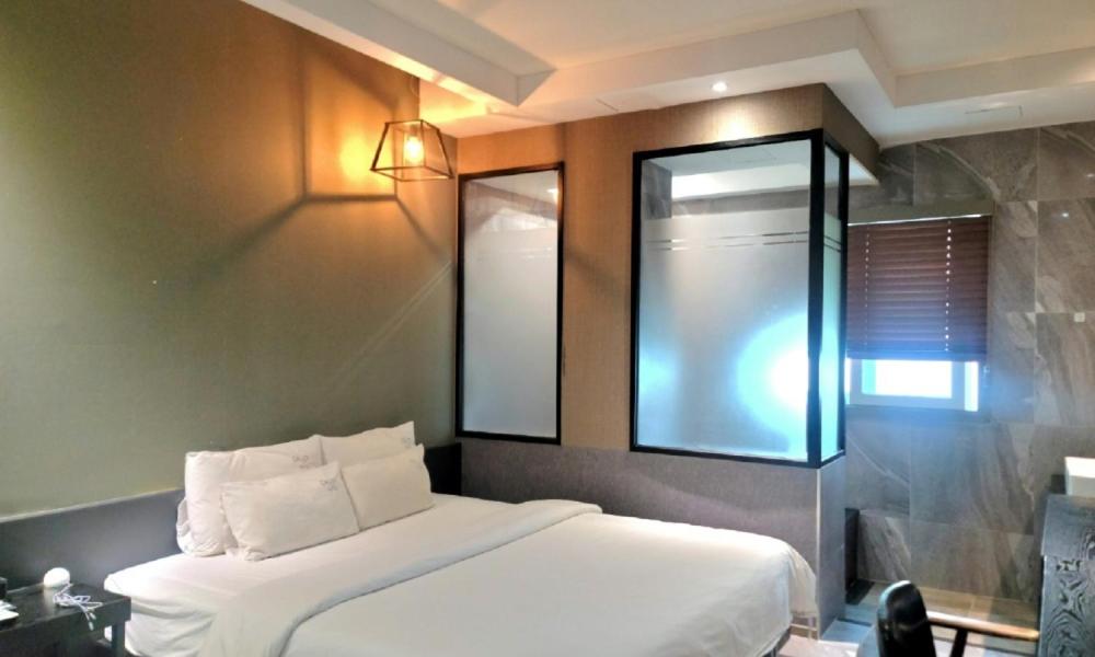 Deluxe Room (No Parking) photo 2