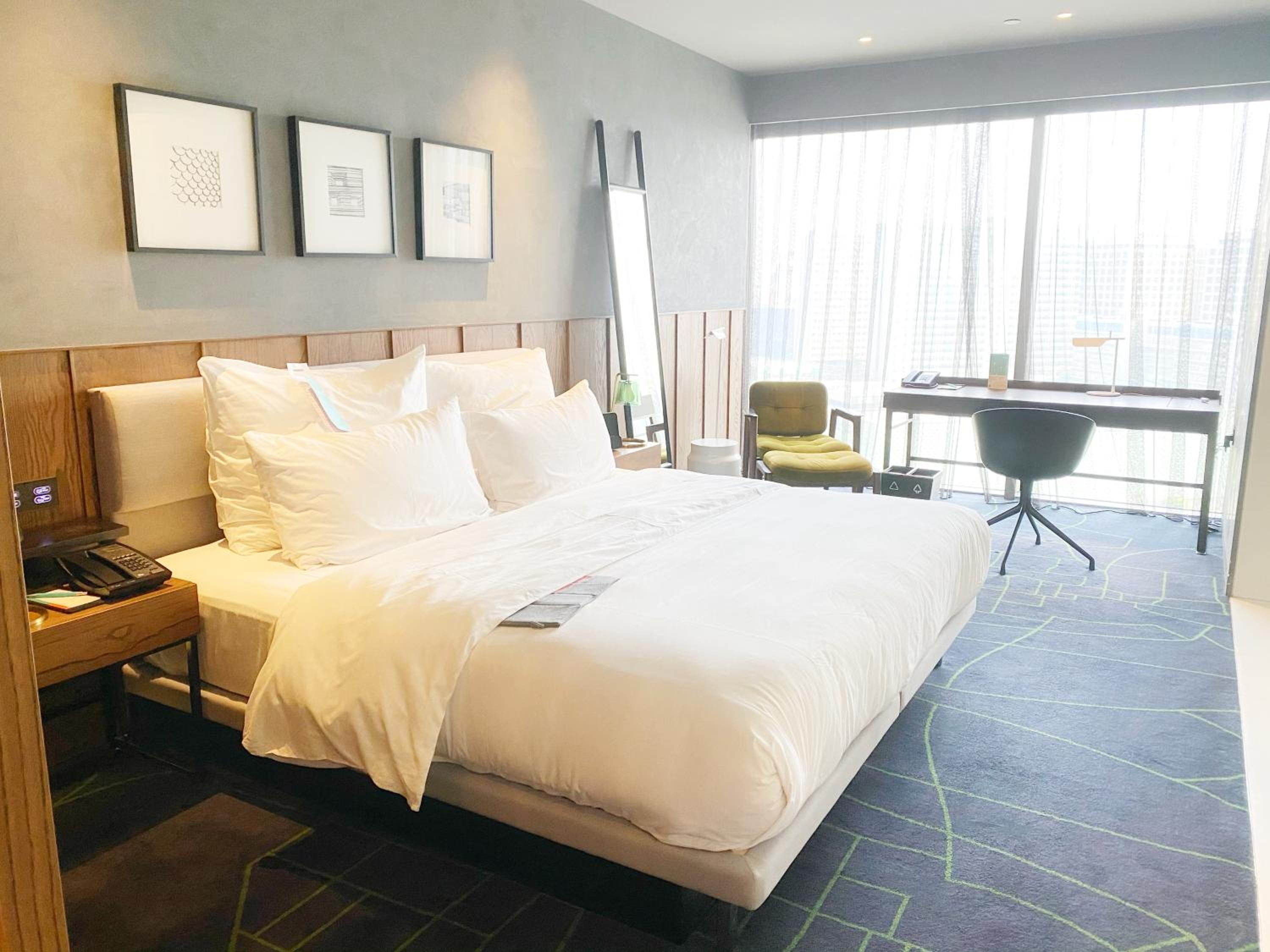Club King Room - Club Level