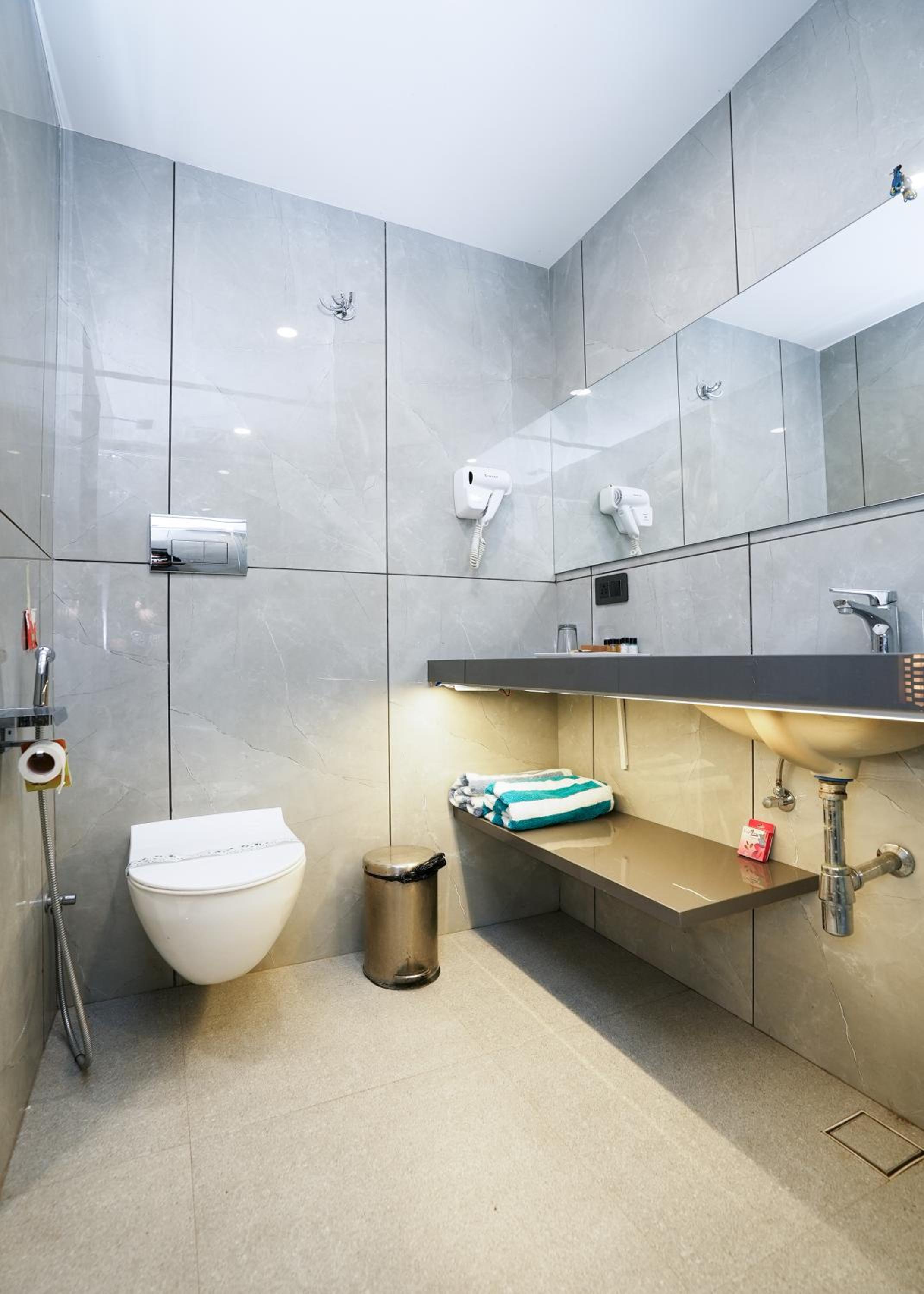 Deluxe Family Suite photo 2