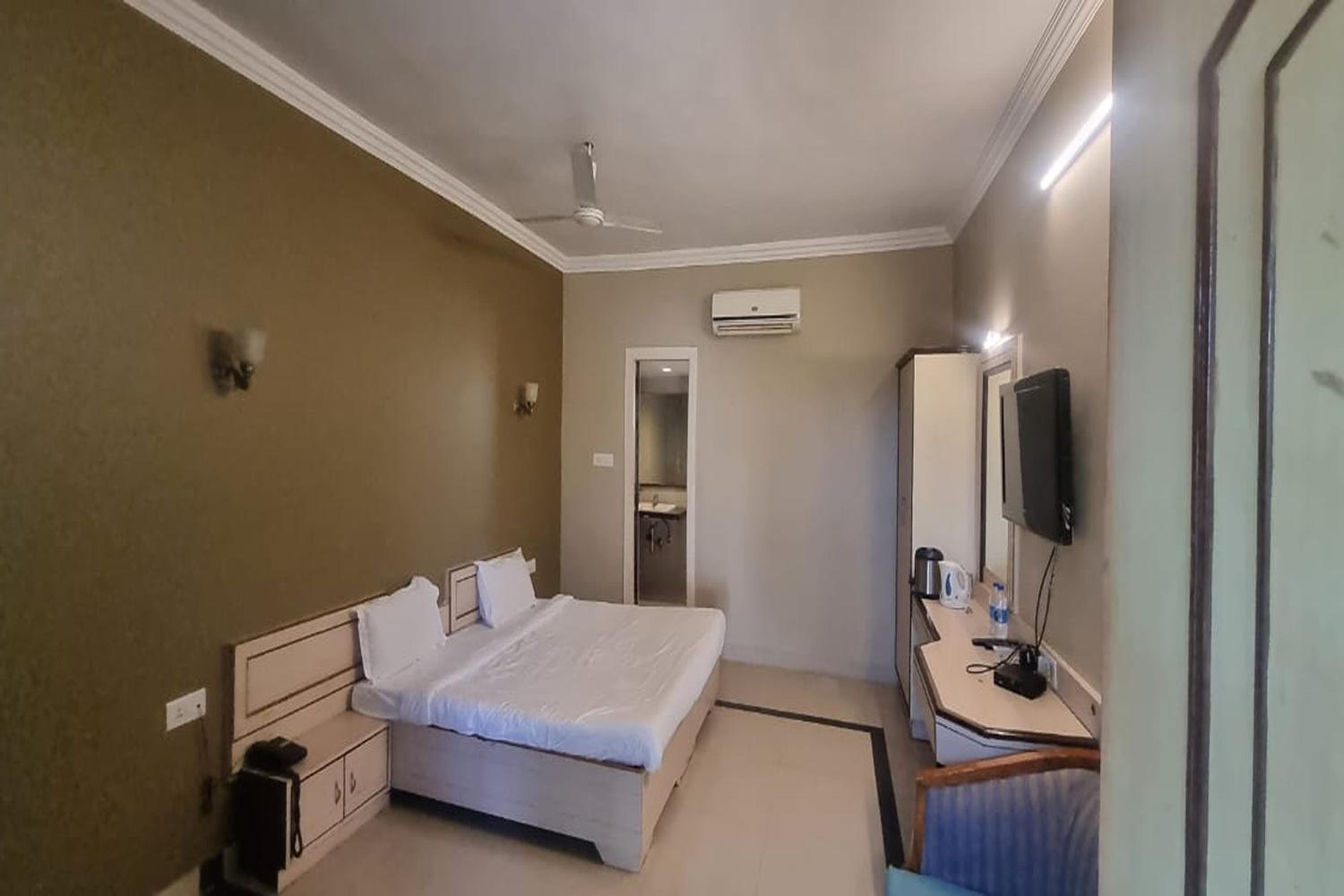 Standard Double Room photo 1
