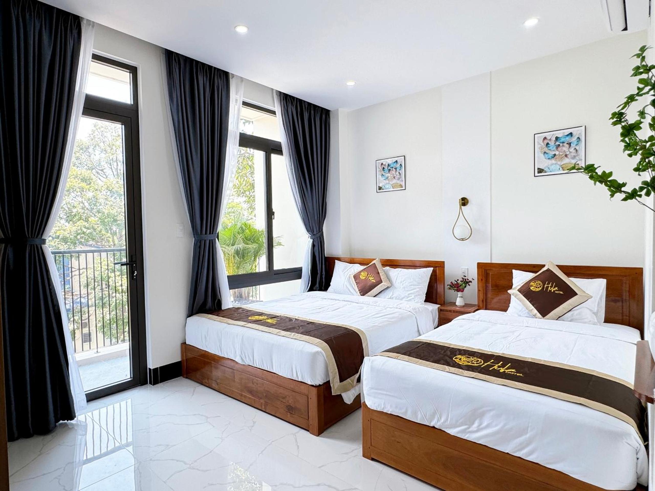 Triple Room with Balcony