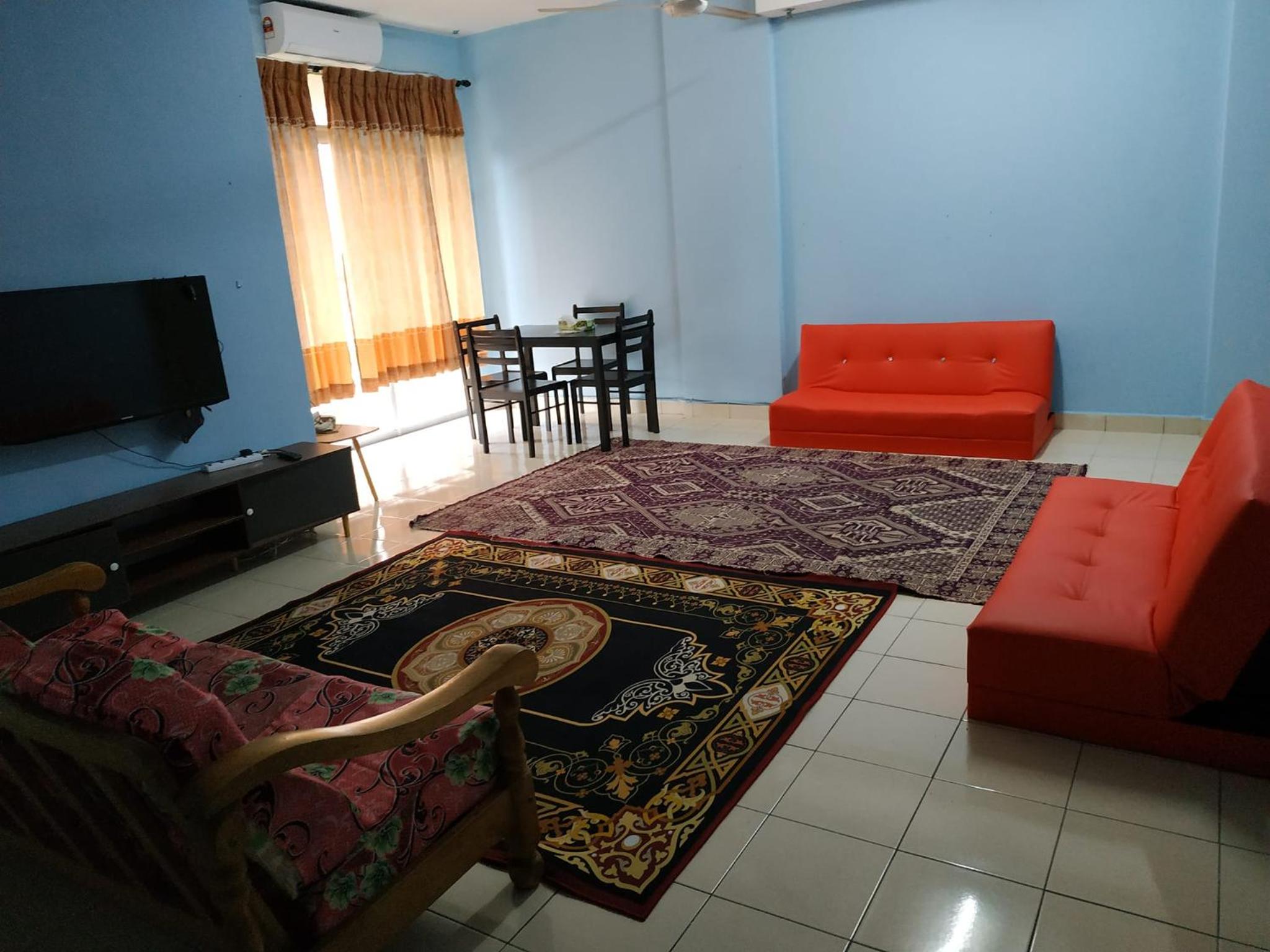 One-Bedroom Apartment photo 3