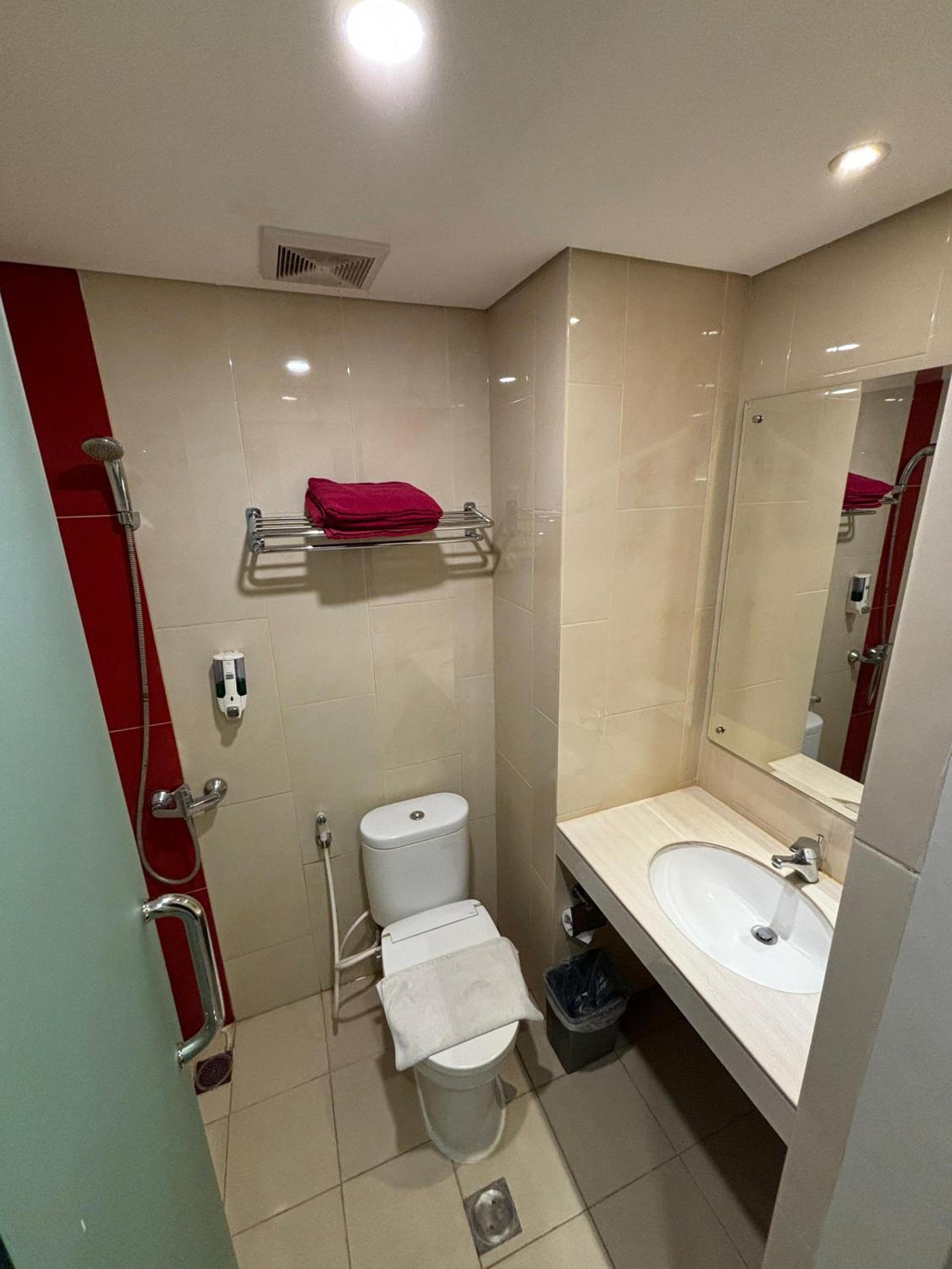 Superior King Room - Photo 2