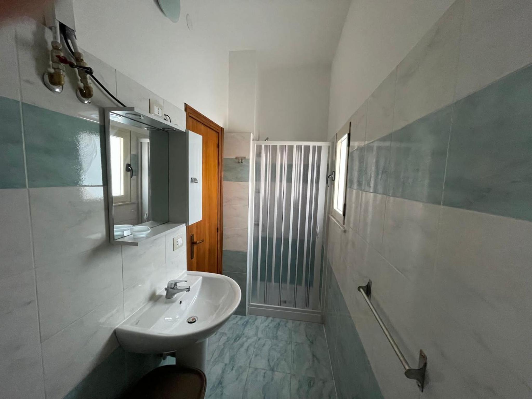 Family Room with Private Bathroom photo 2