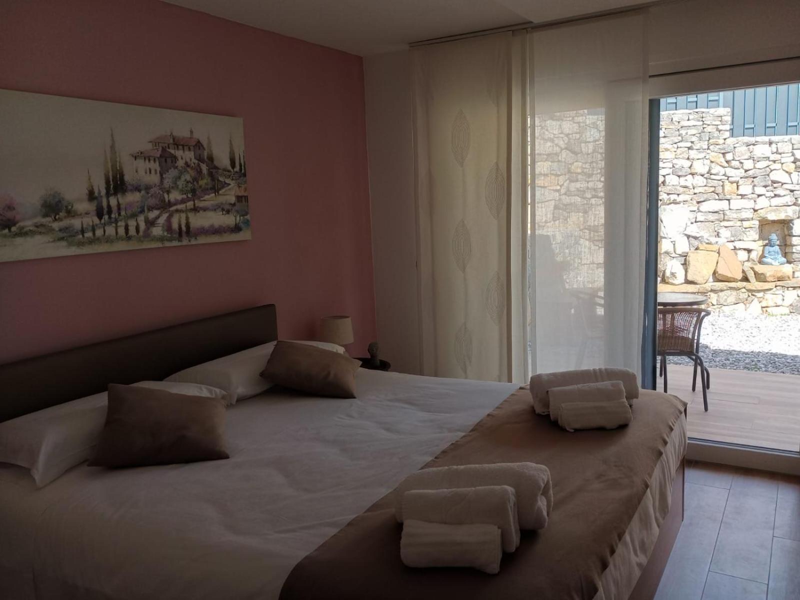 Deluxe Room - Photo 4