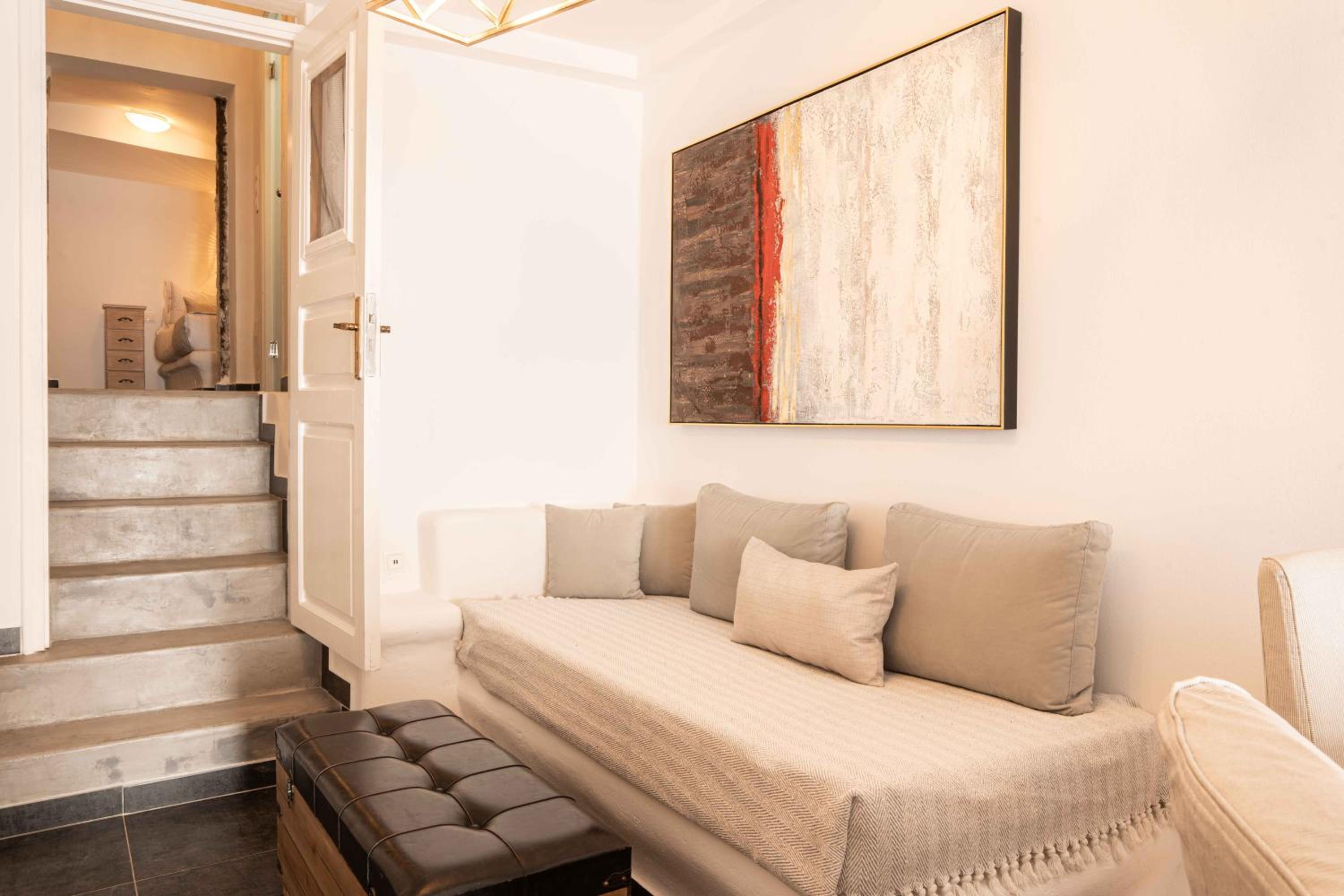 Deluxe Suite with Caldera View - Photo 7