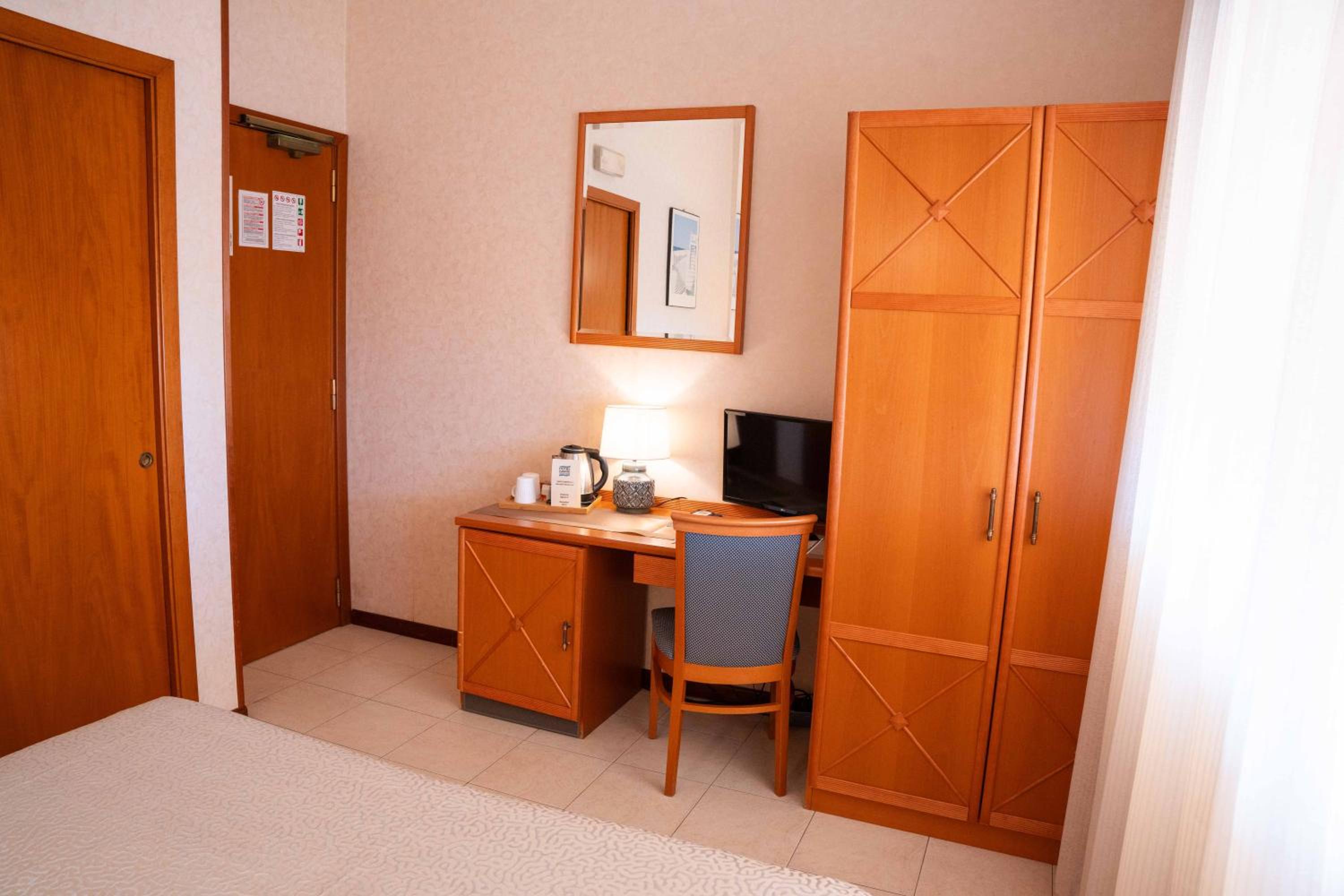Superior Double or Twin Room with Sea View