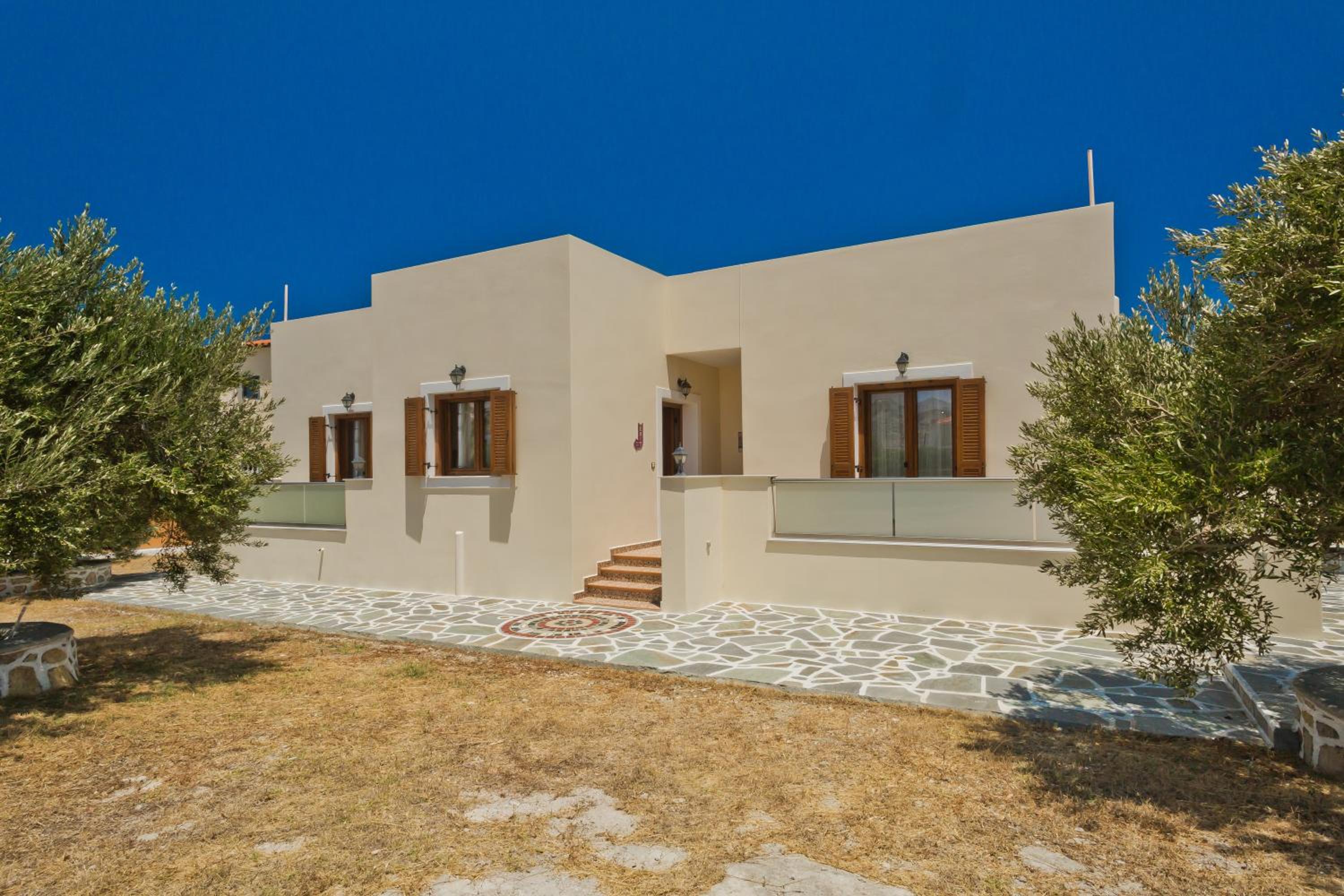 Studio with Terrace - Photo 3