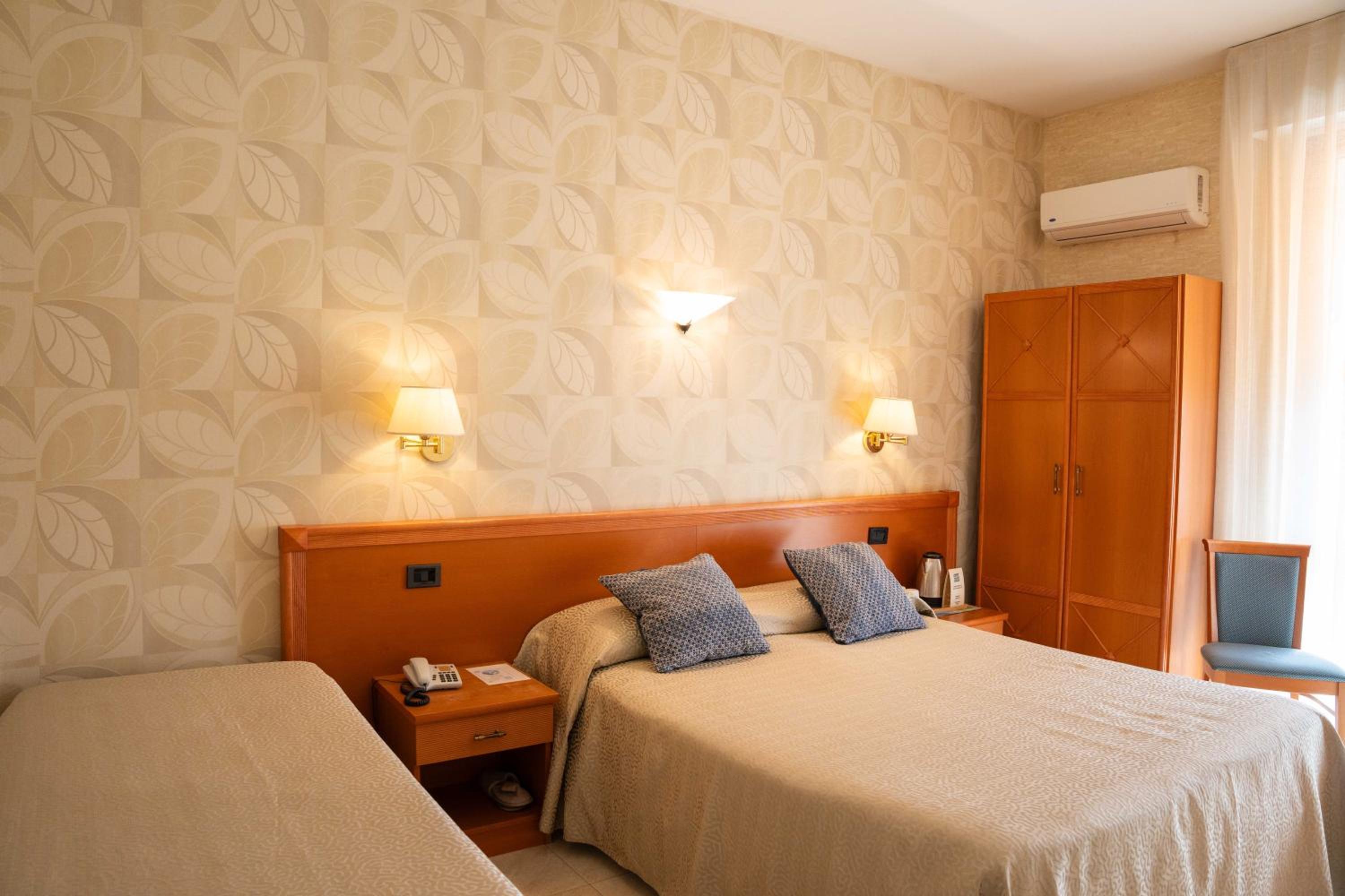 Superior Triple Room with Sea View
