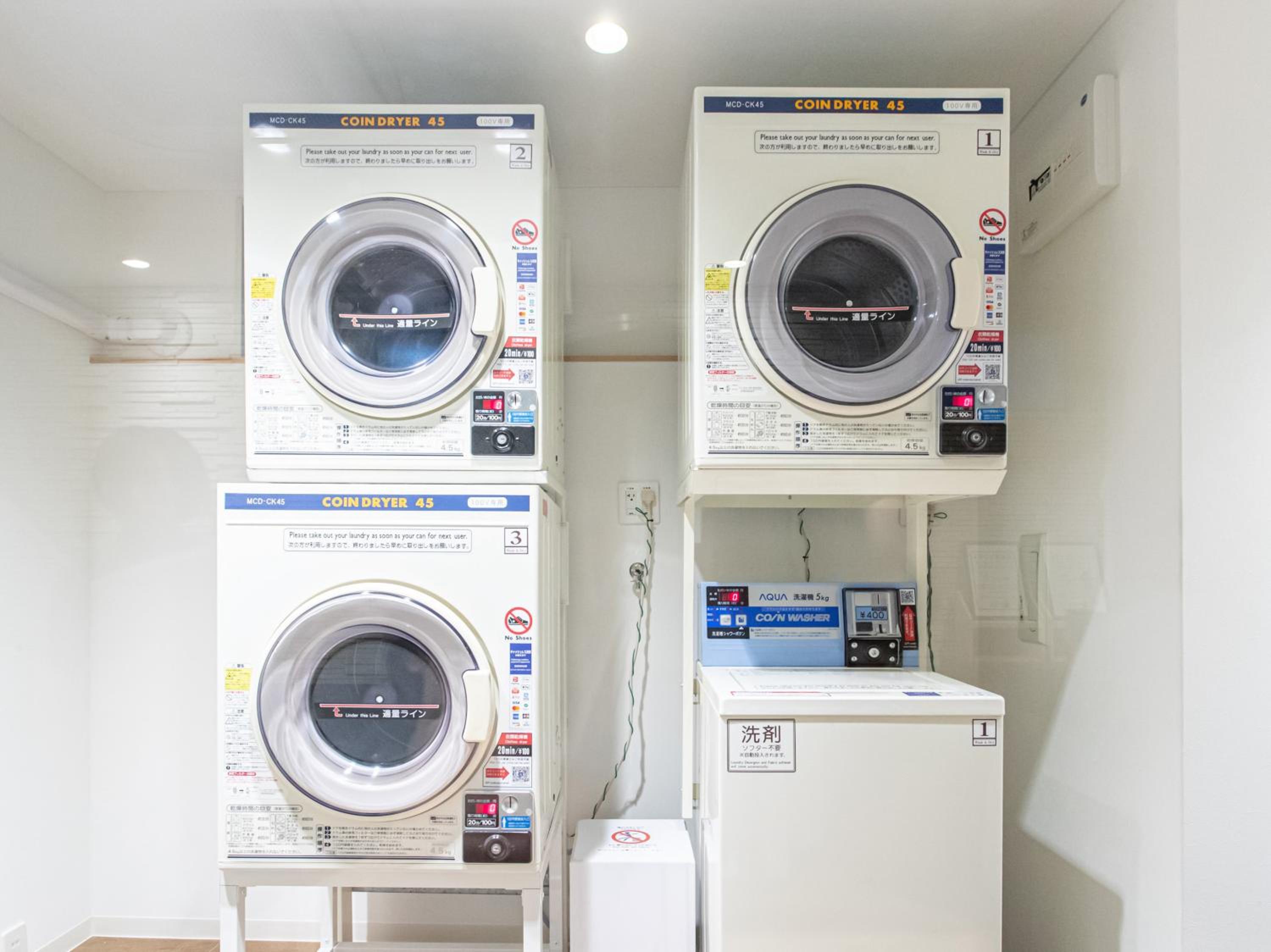 【Annex】3 Double Beds Room - Non-Smoking photo 2