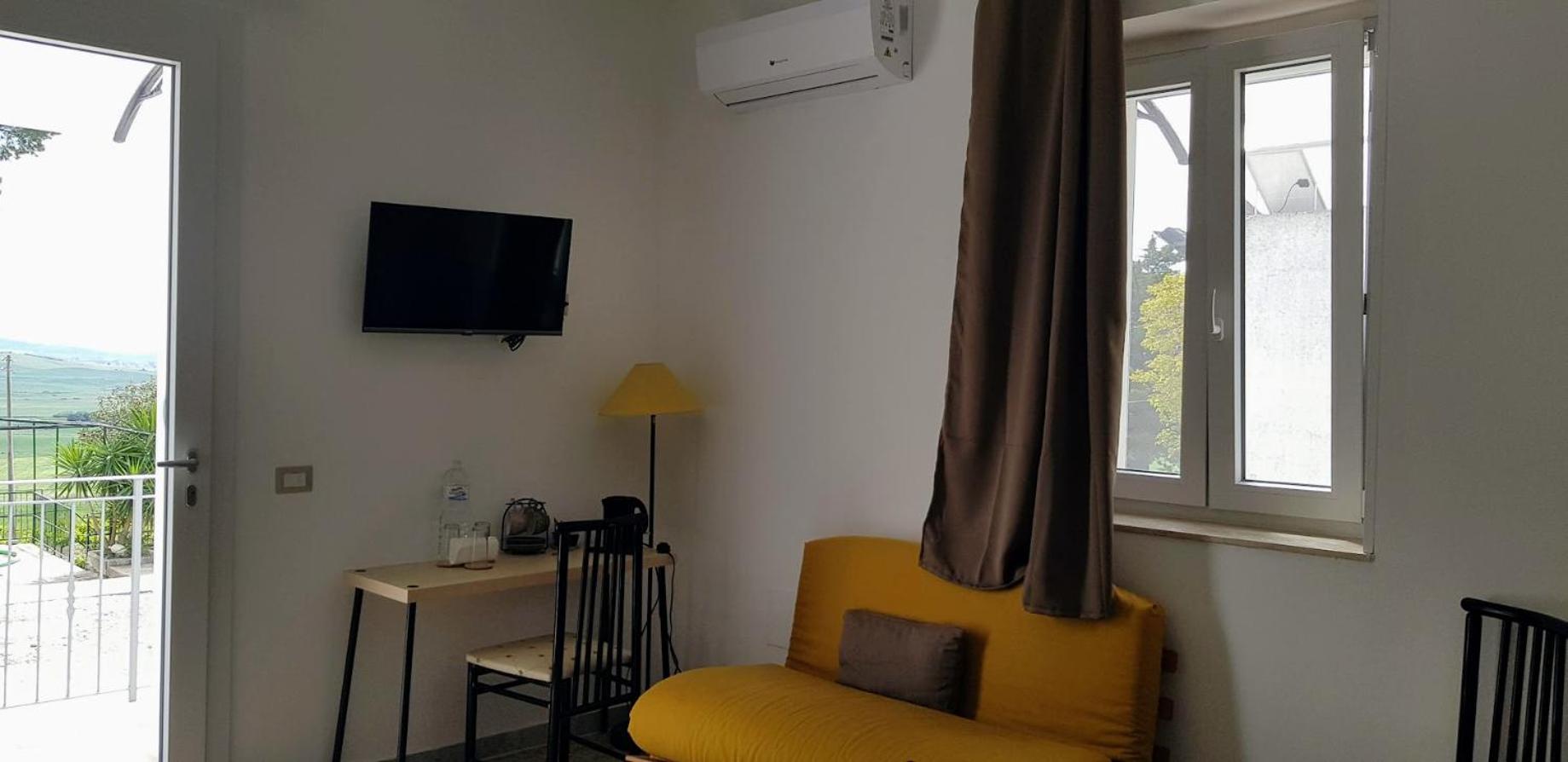 Double or Twin Room photo 1