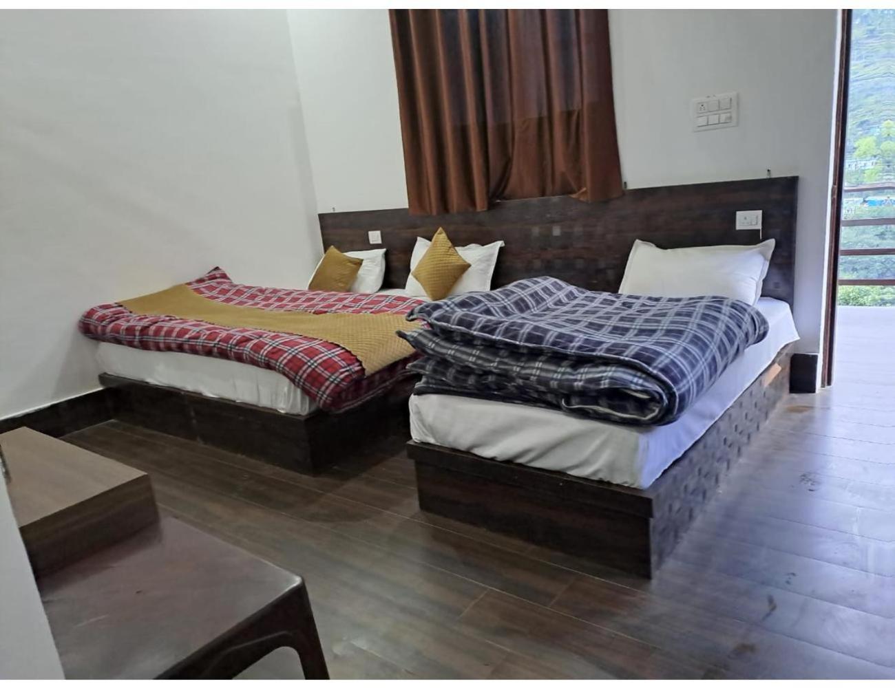 Small Double Room photo 2