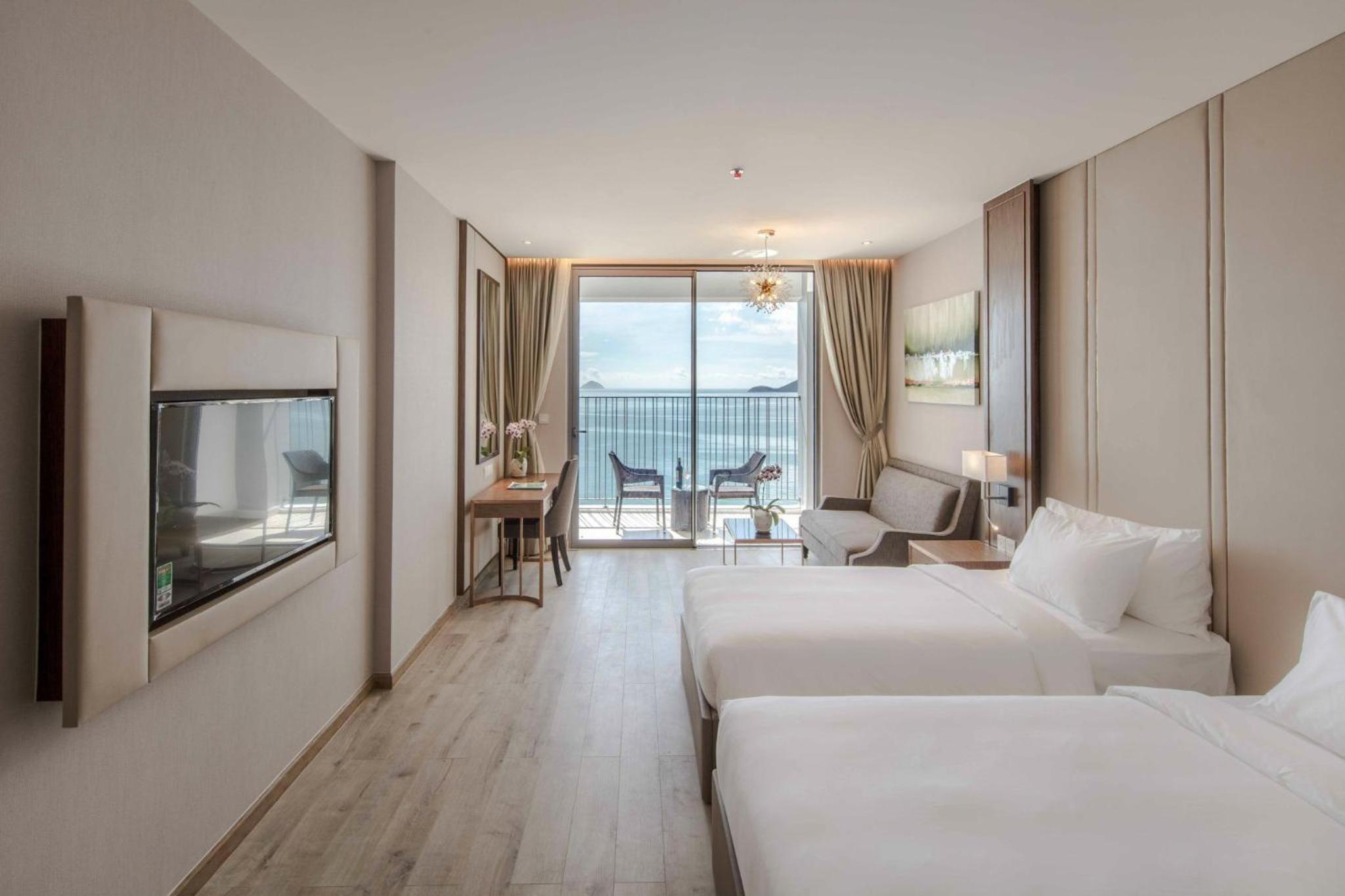Family Room with Sea View