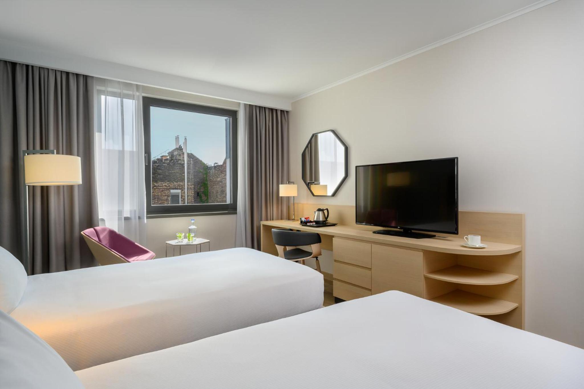 Twin Guest Room - Photo 14