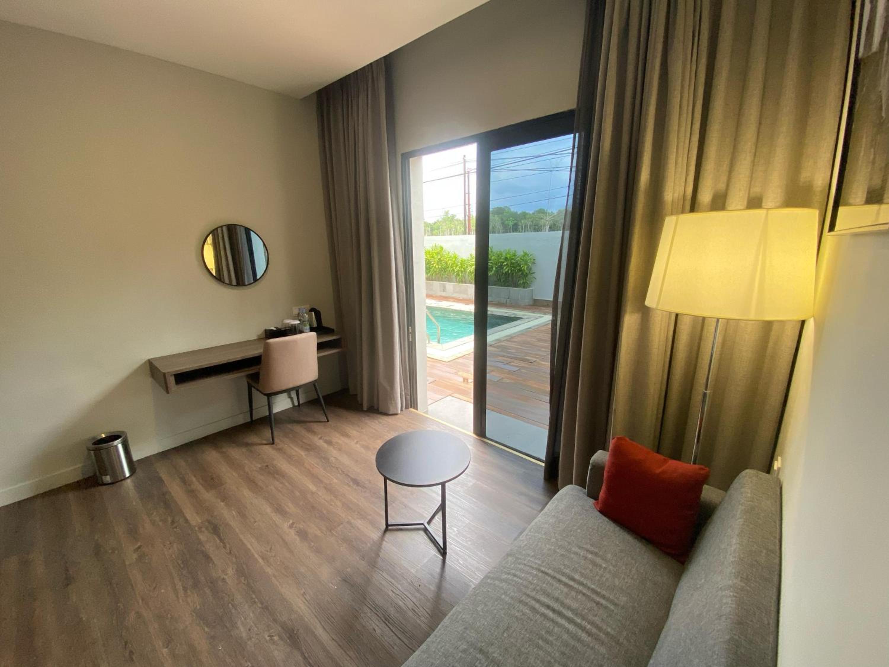 Deluxe Twin Room - Photo 2