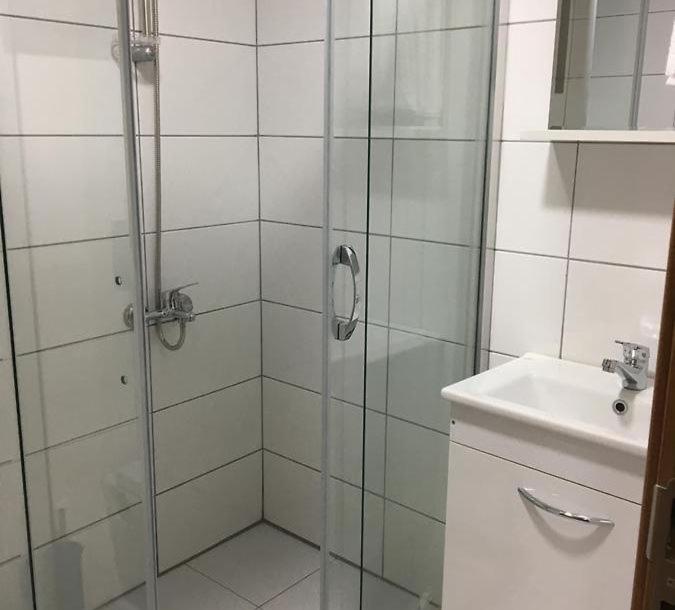 Small Single Room photo 2