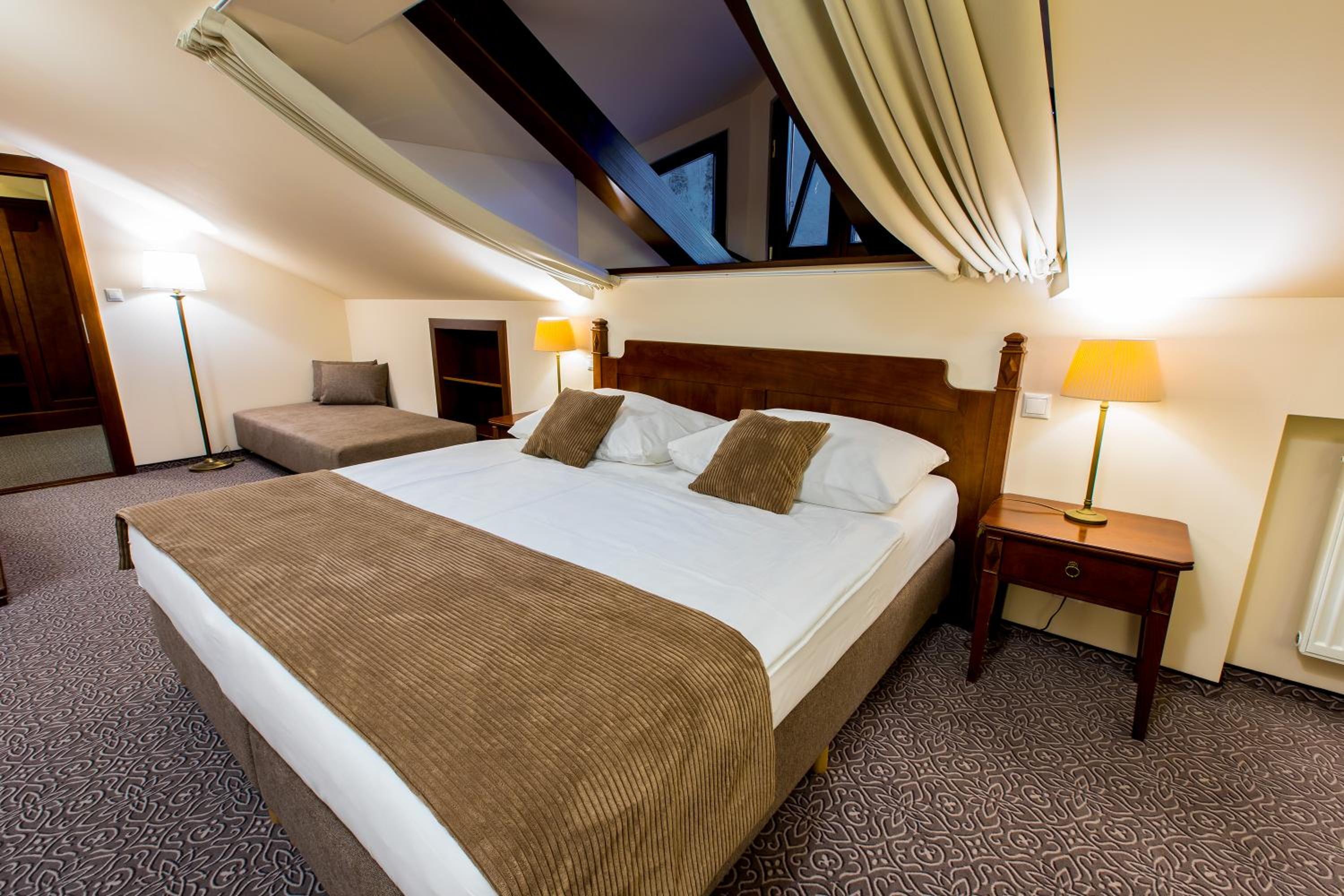 Superior King Room - Photo 1