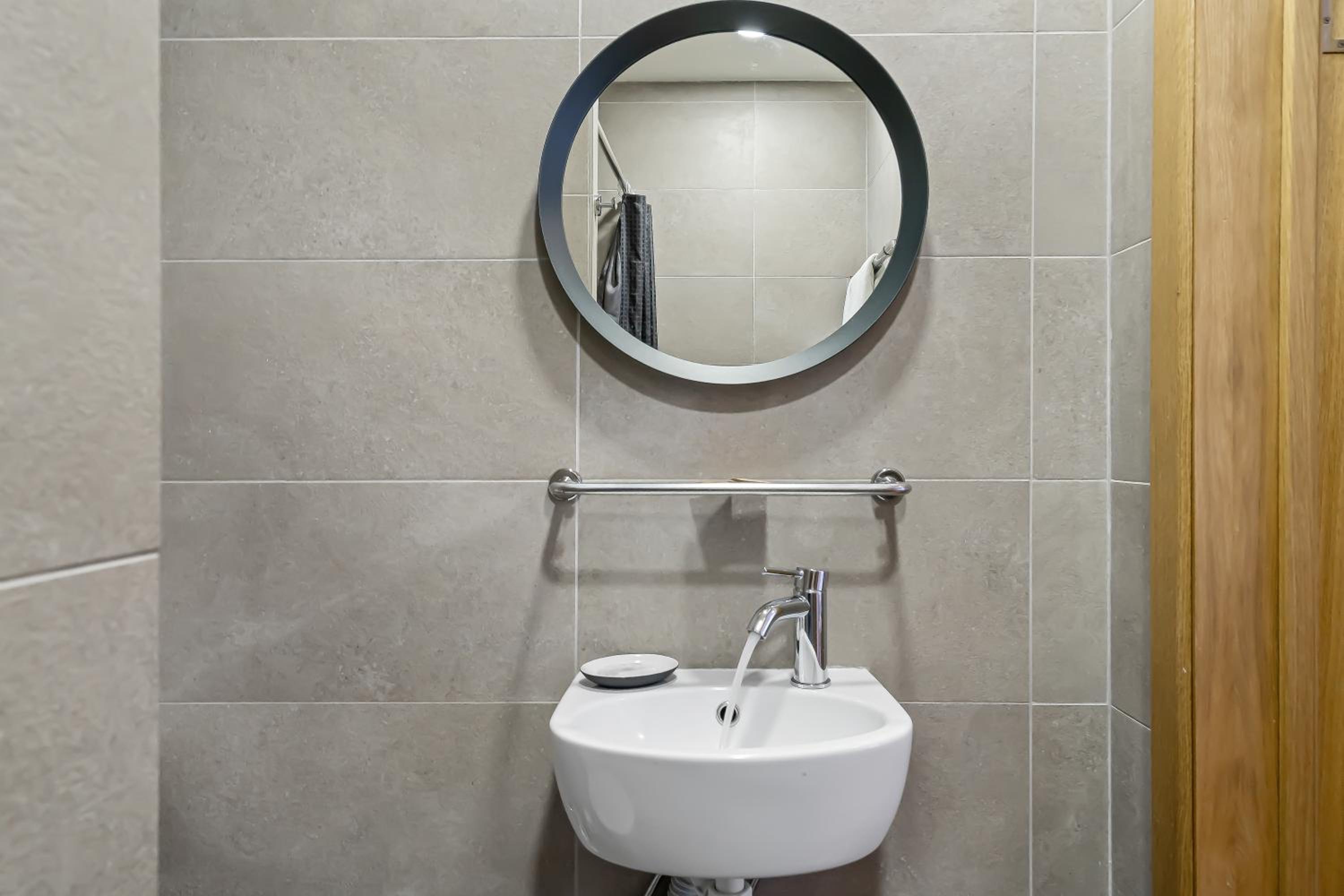 Small Standard Double Room with Private Bathroom 9 sq. m.  - Photo 15