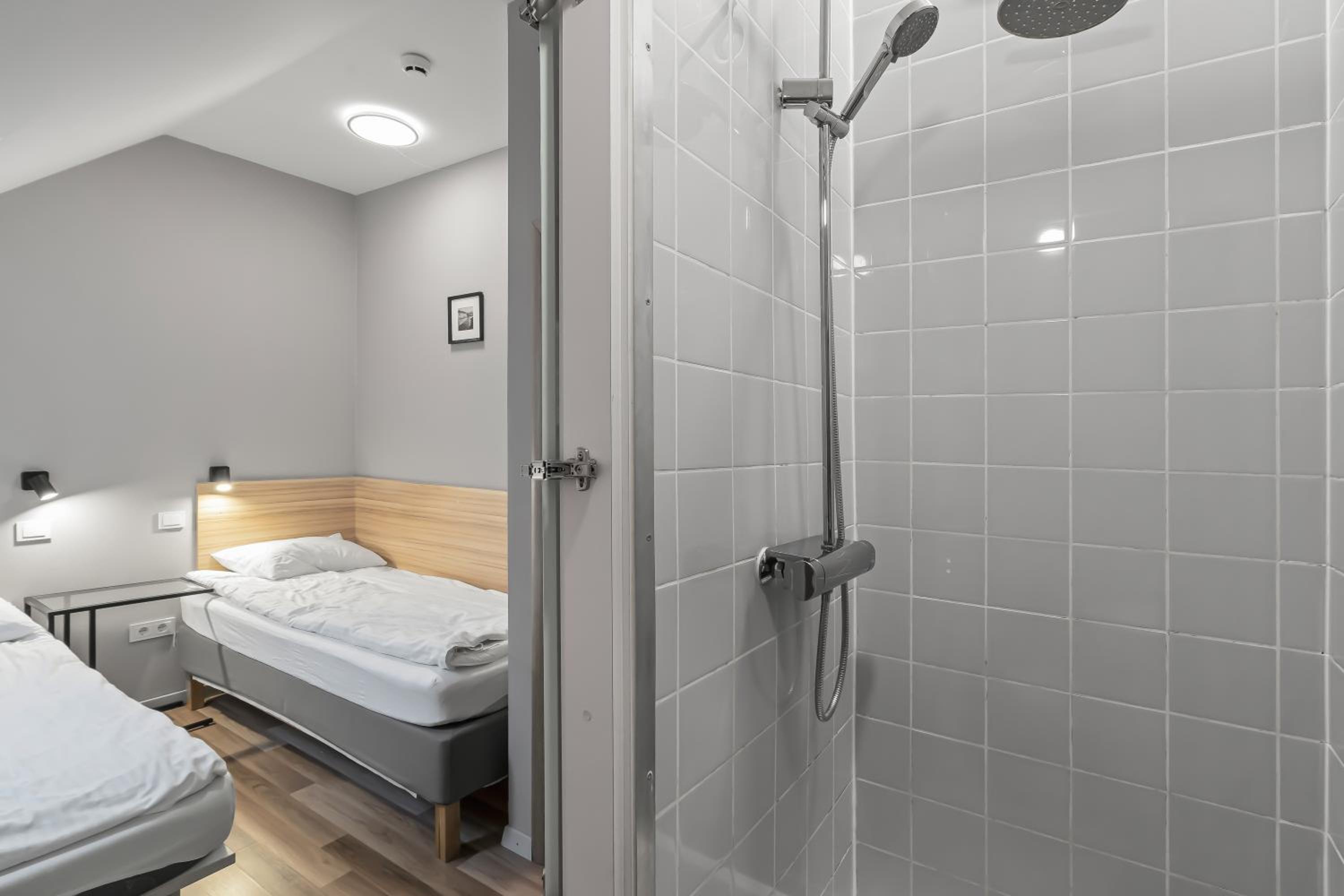 One-Bedroom Apartment with Private Bathroom  - Photo 13