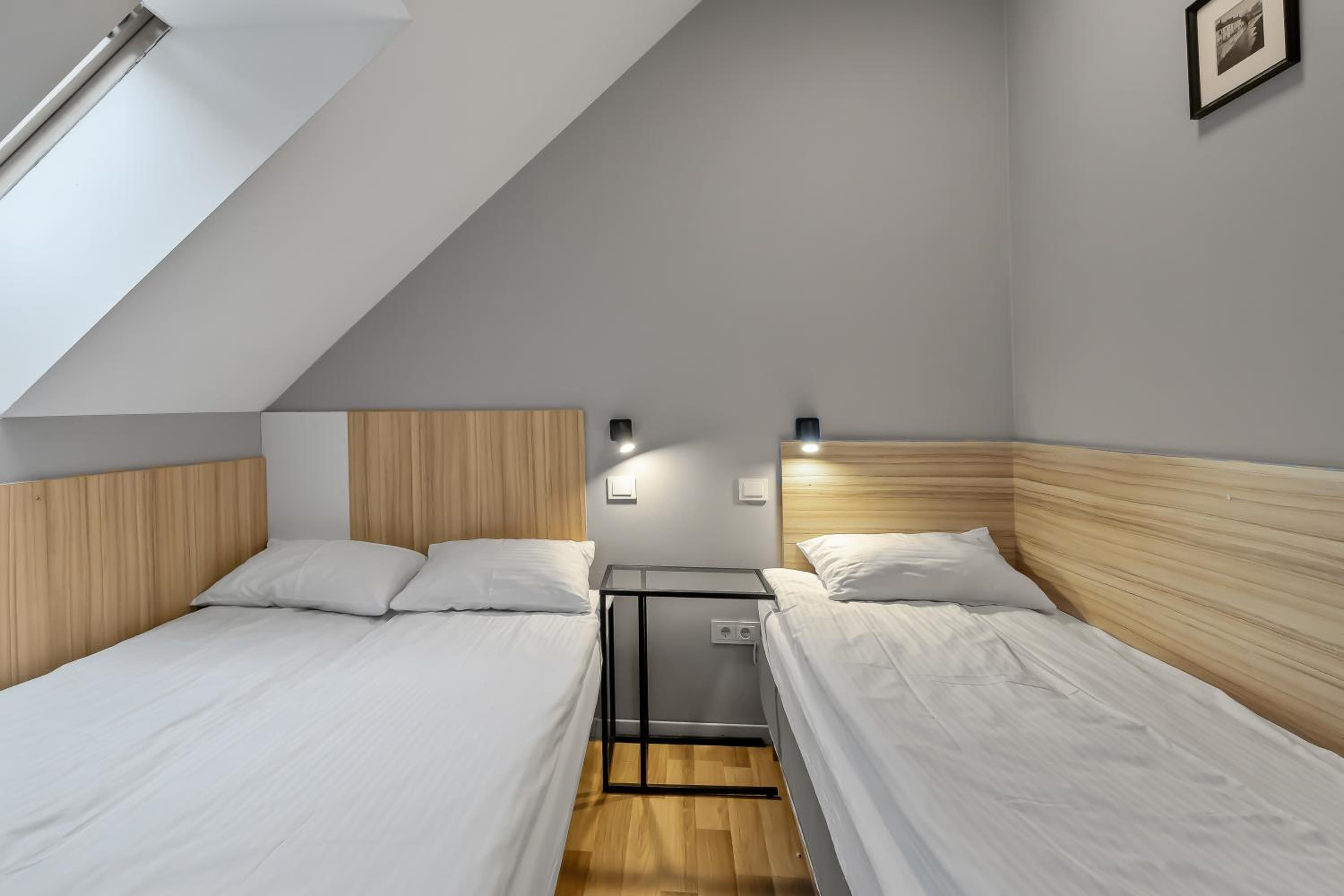 One-Bedroom Apartment with Private Bathroom  - Photo 10