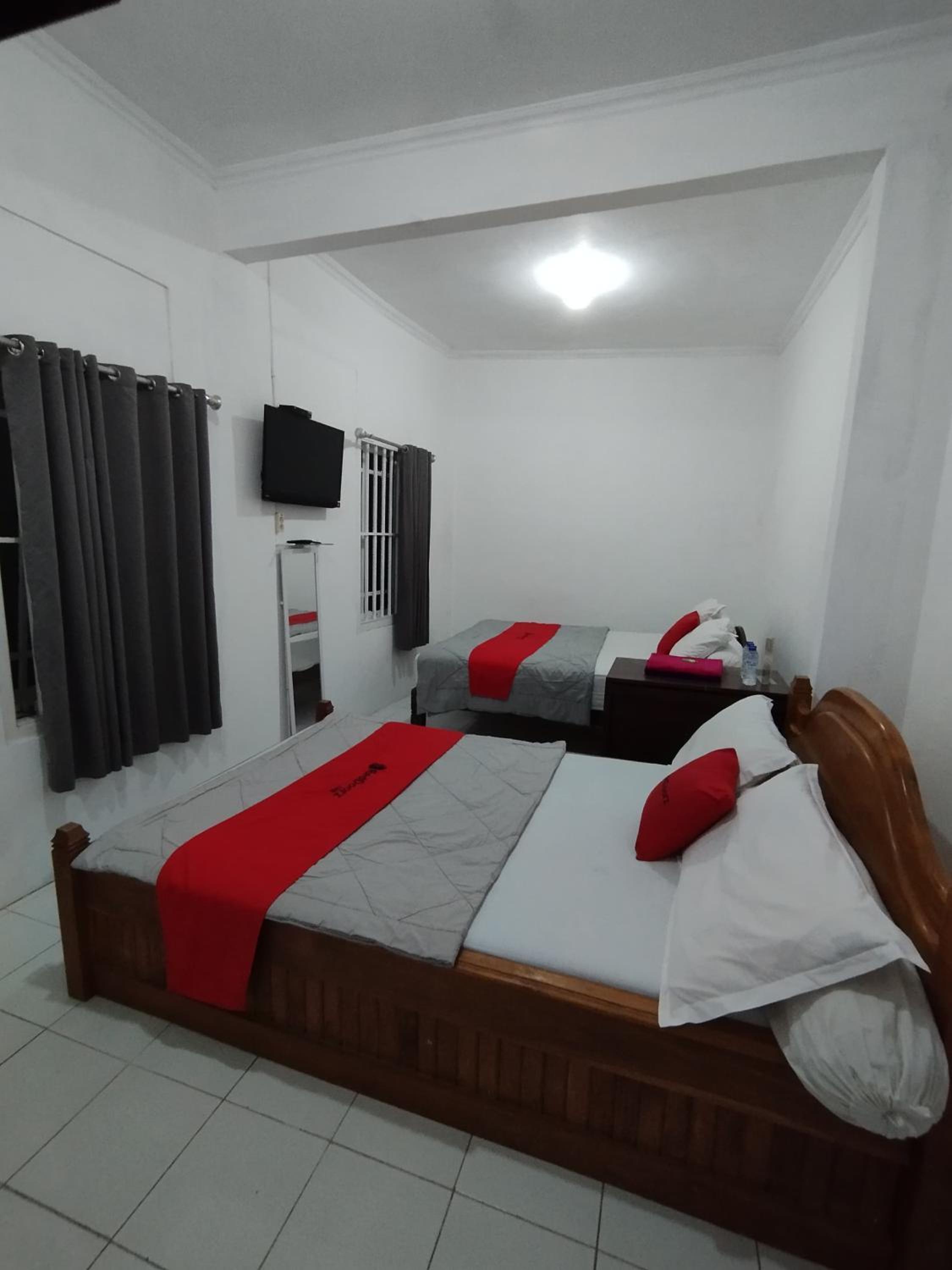 Family Room - Photo 9