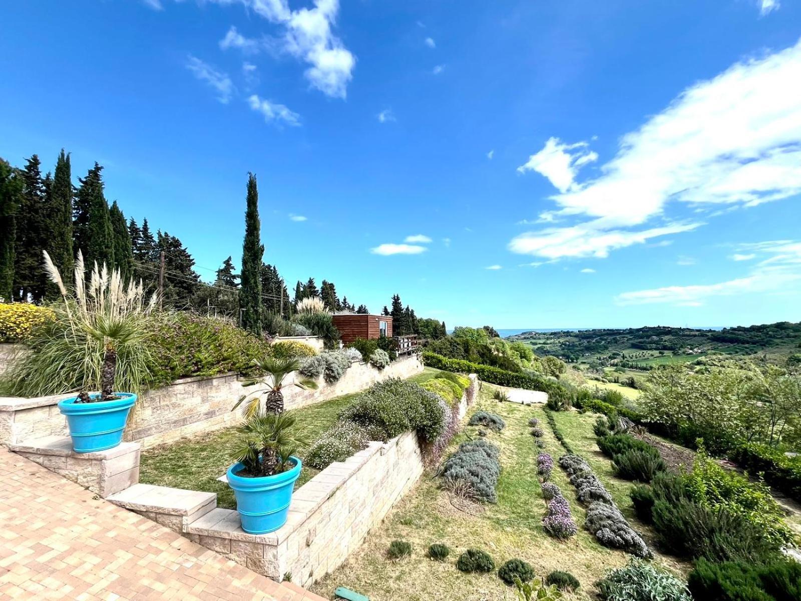Deluxe Double Room with Sea View photo 3