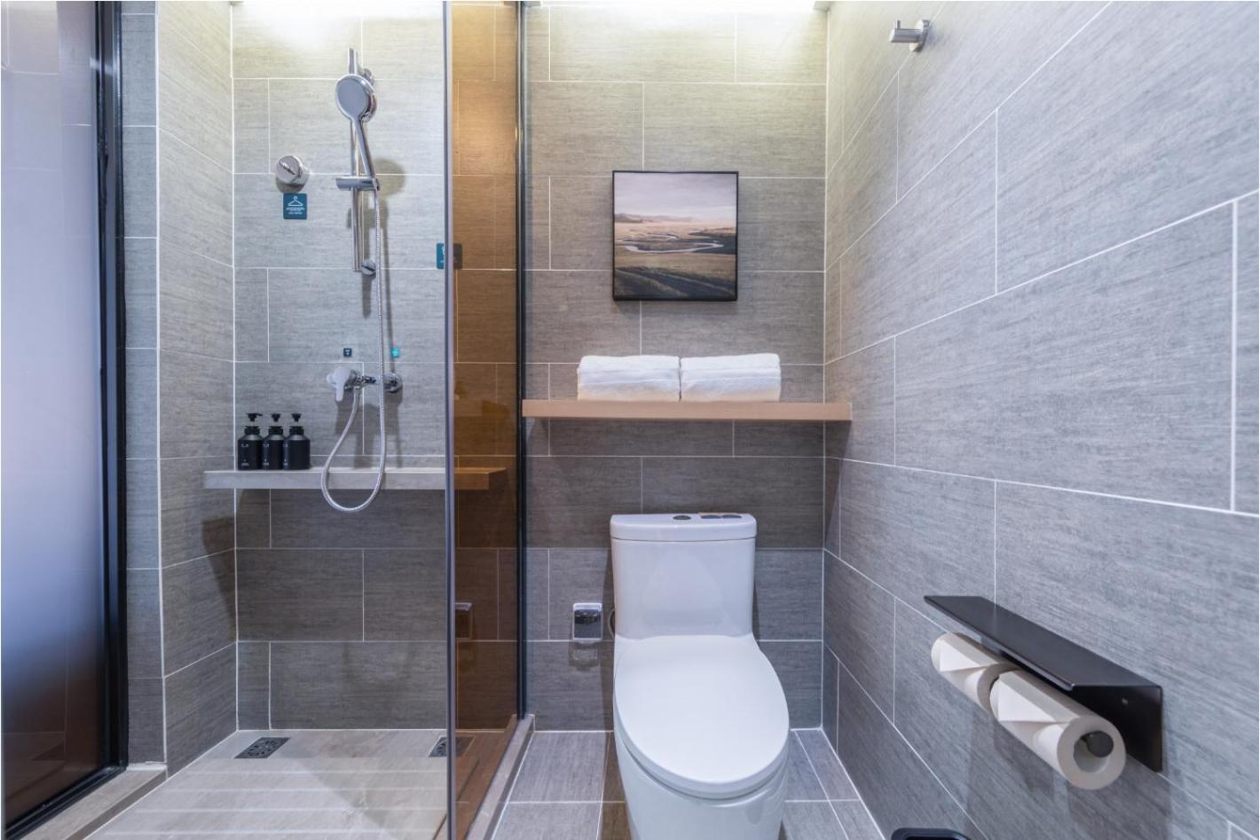 Elegant Double Room photo 3