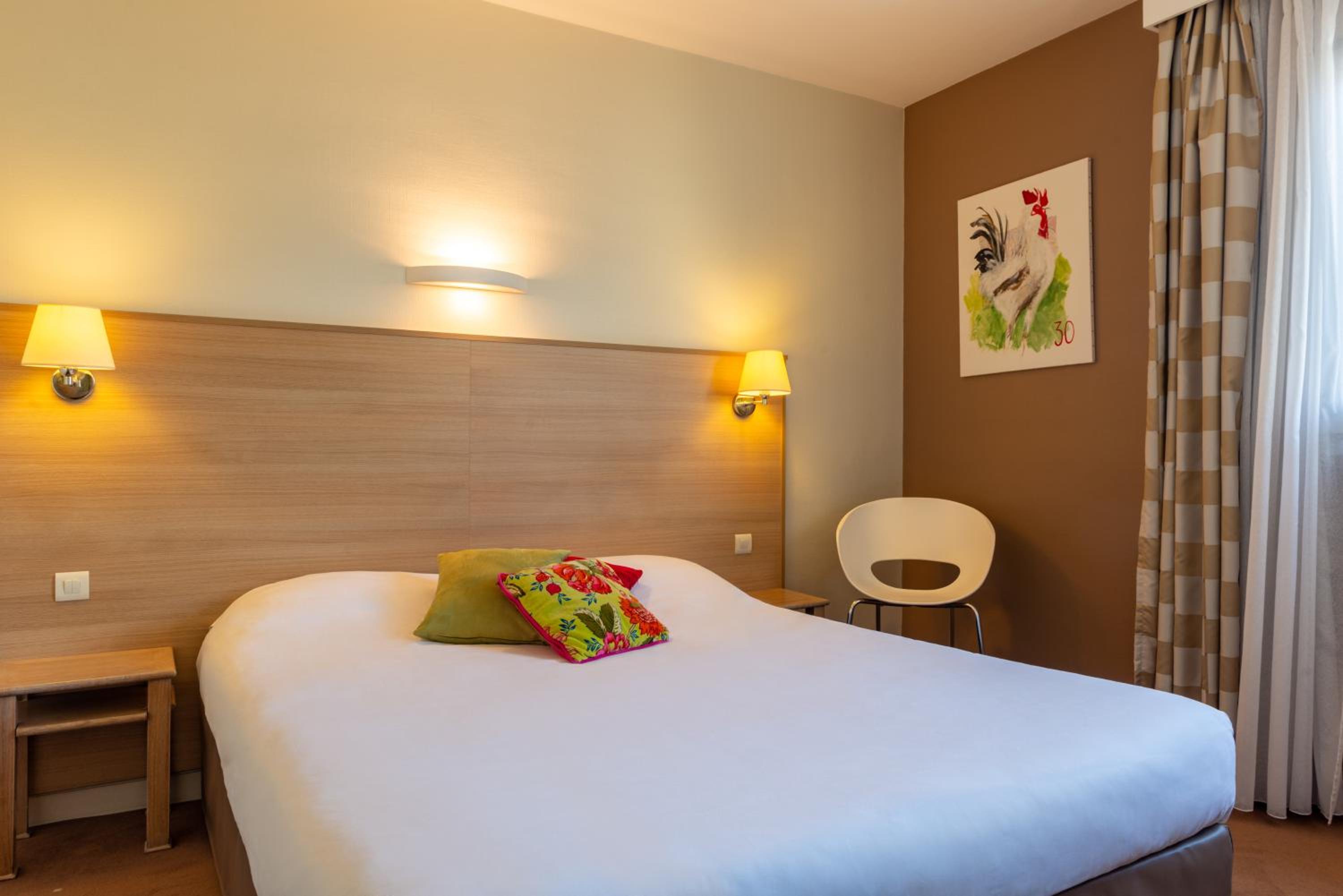Double Room - Photo 12