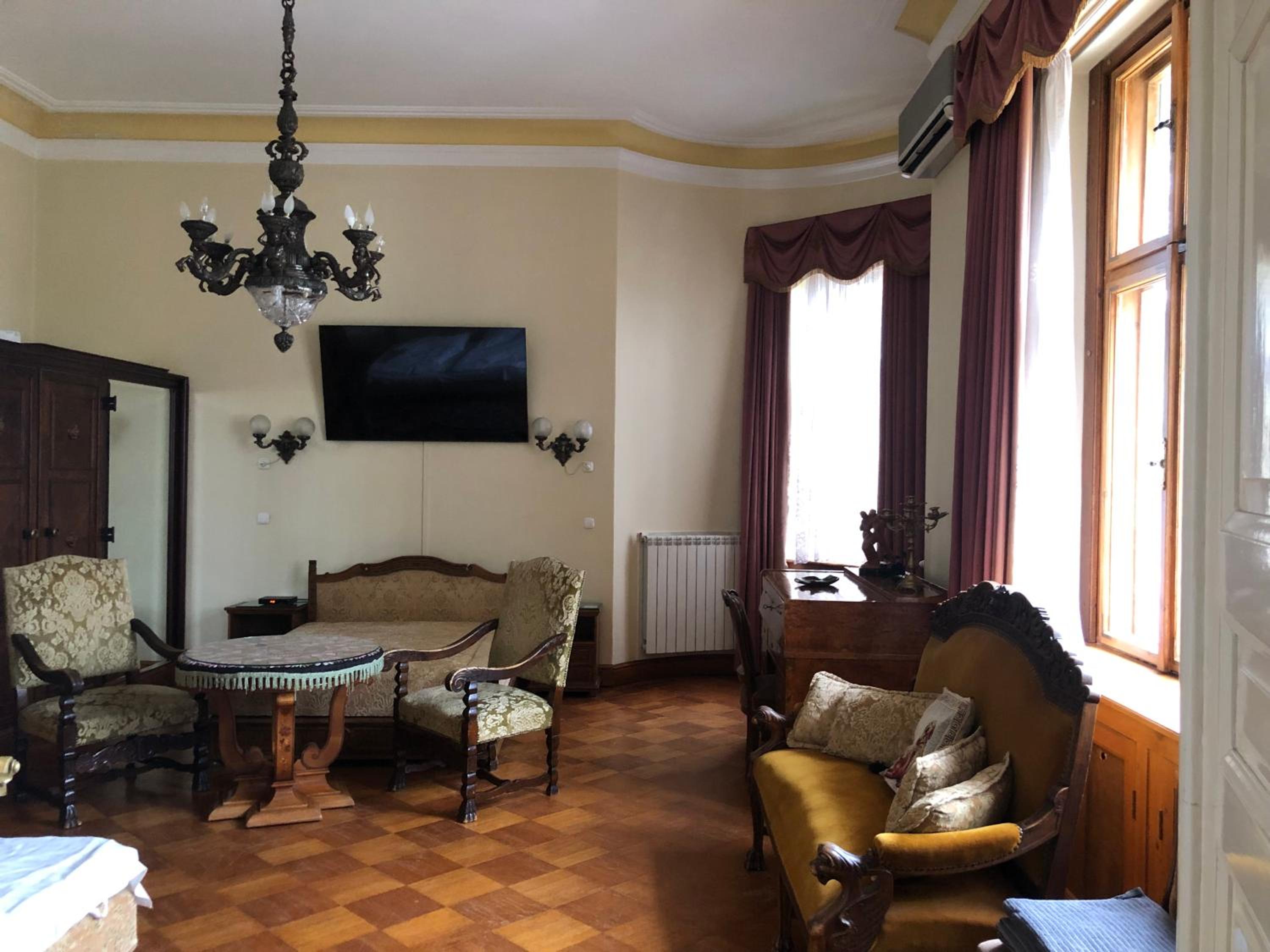 Deluxe Double Room with Balcony - Photo 1
