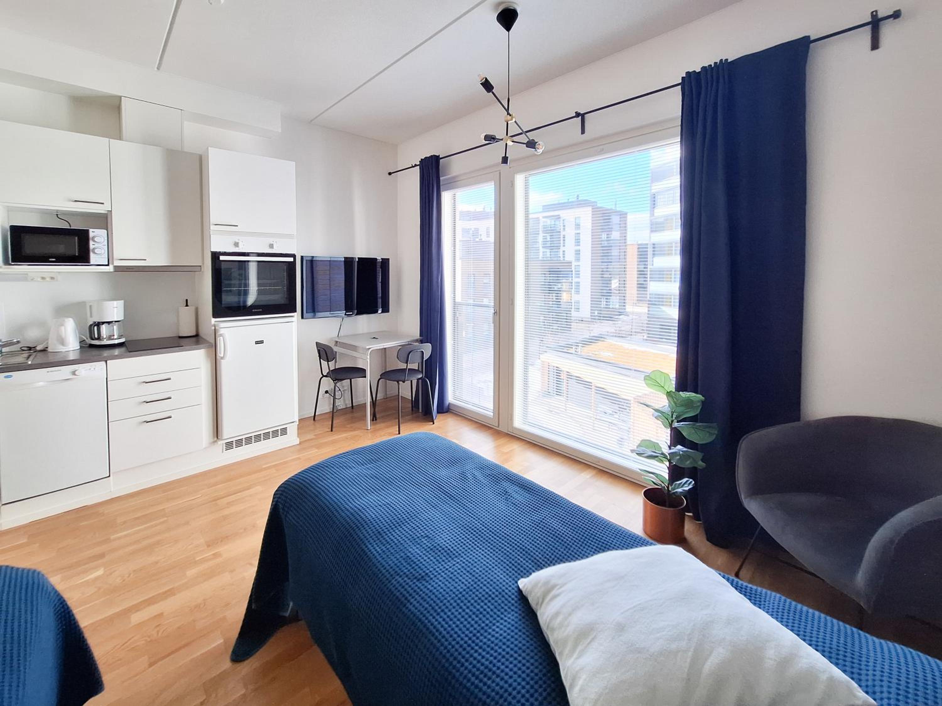 One-Bedroom Apartment photo 1