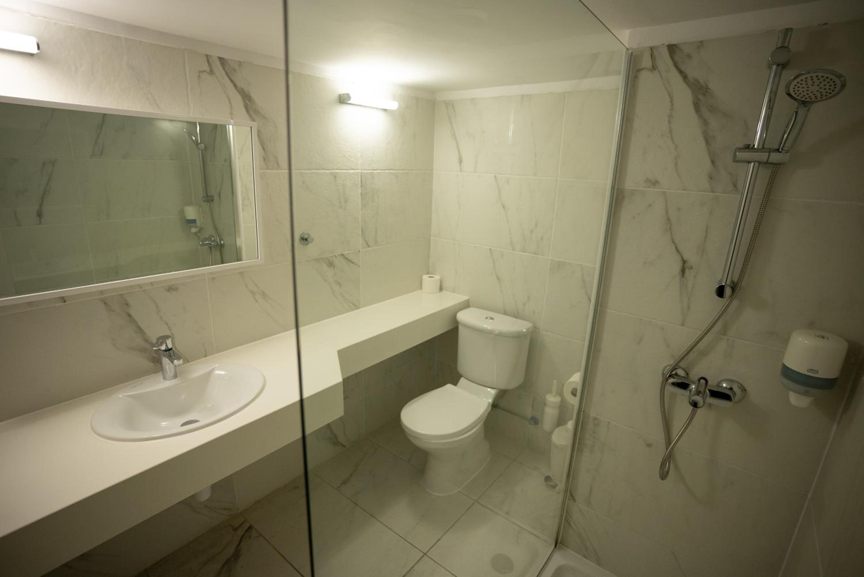One-Bedroom Apartment - Photo 5