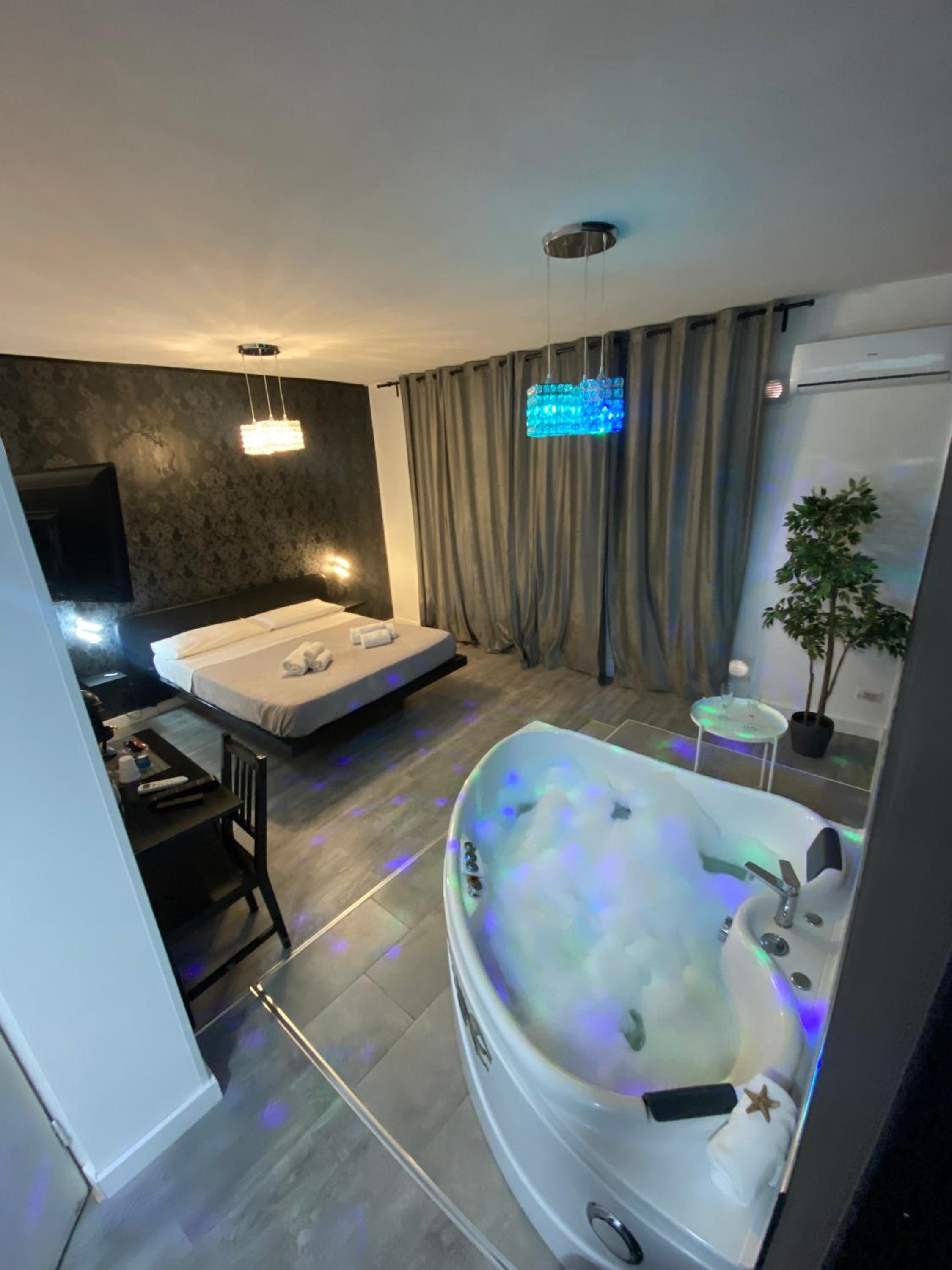 King Room With Spa Bath