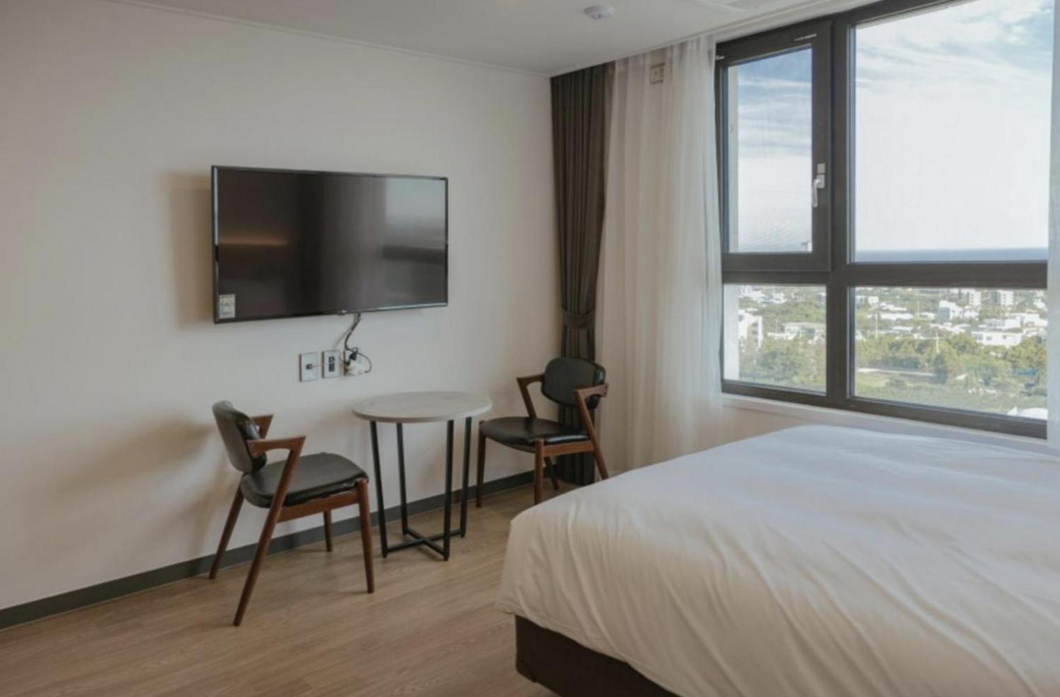 Double Room with Sea View - Photo 6