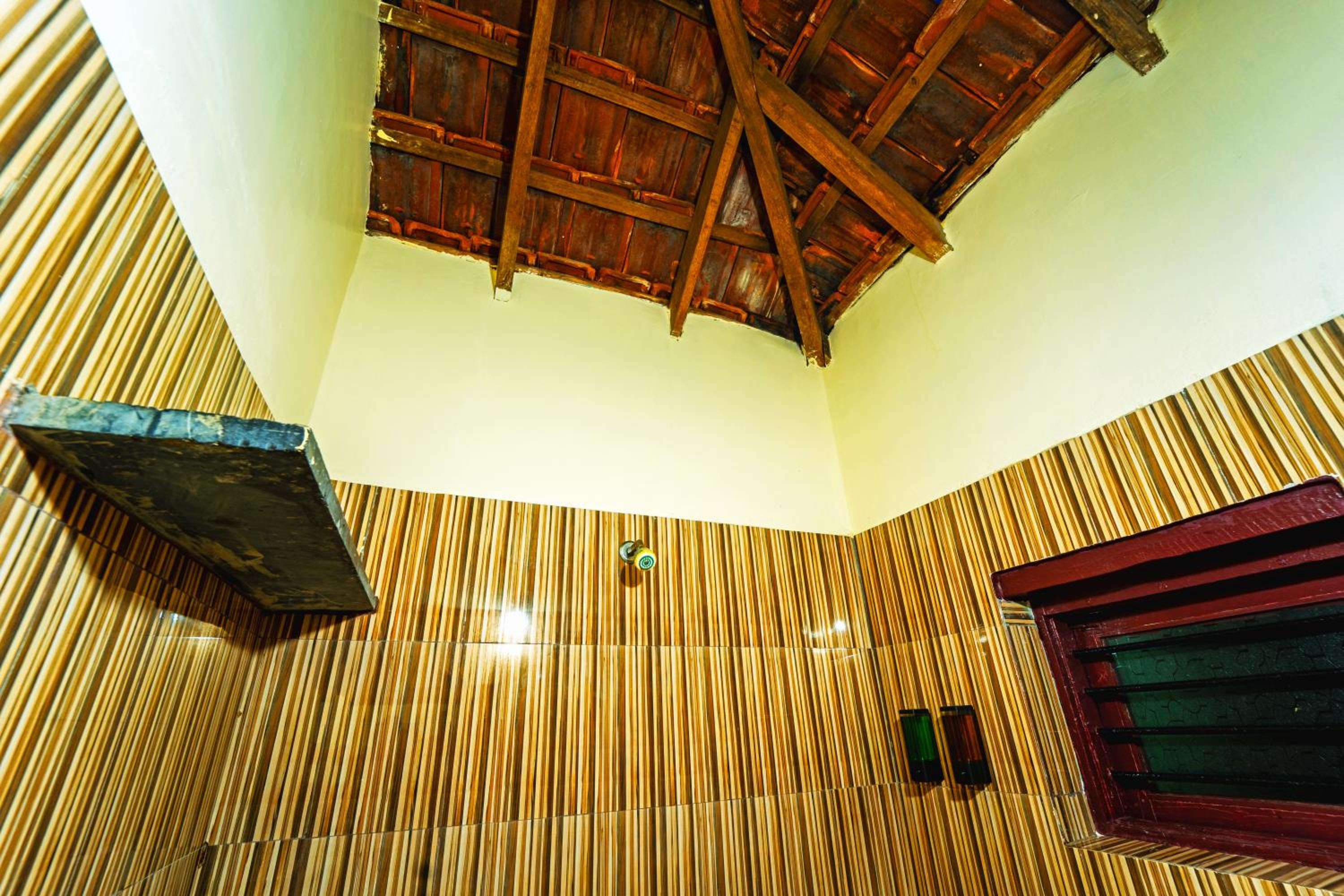 Quadruple Room with Private External Bathroom