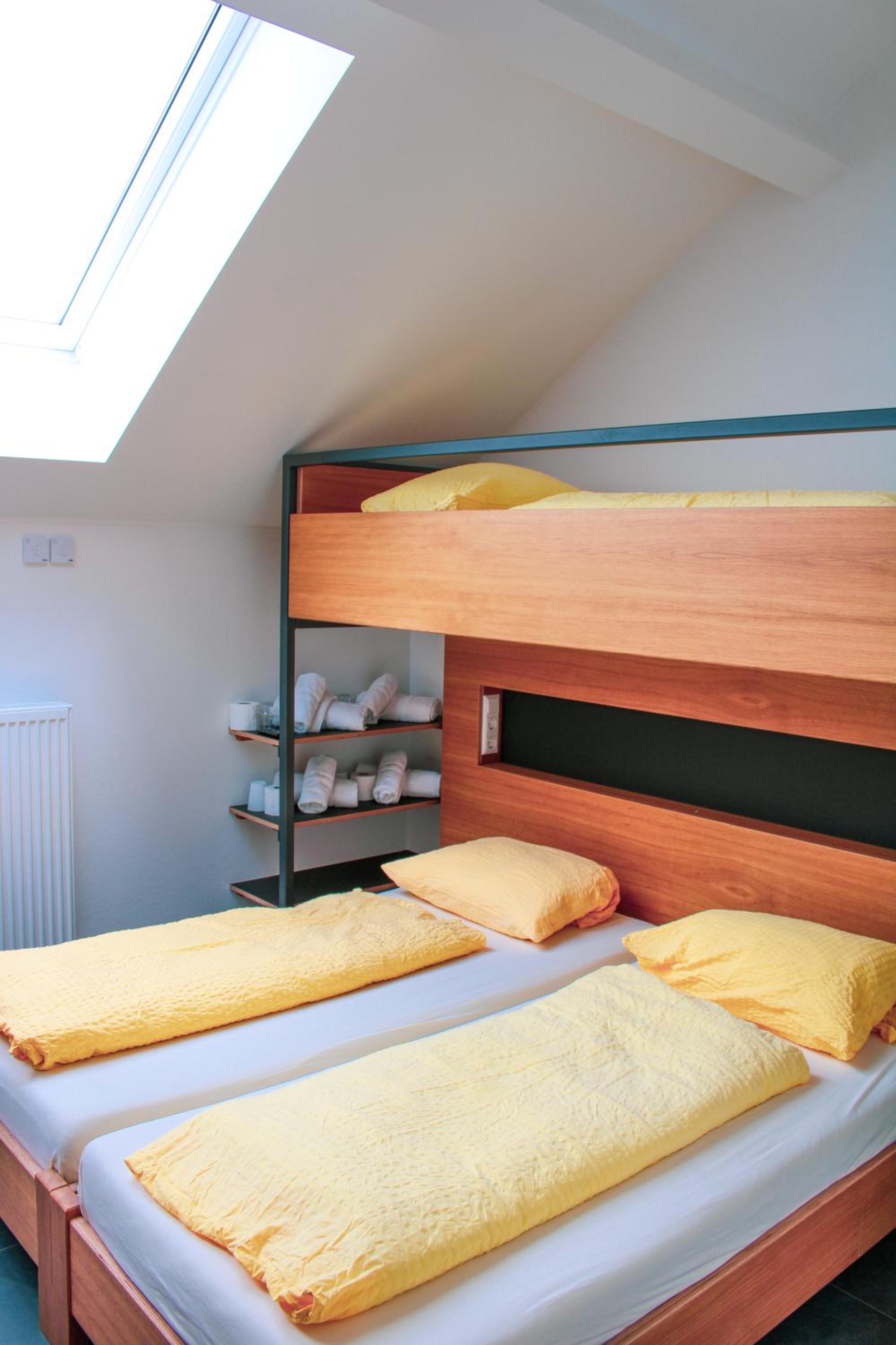 Standard Quadruple Room photo 2