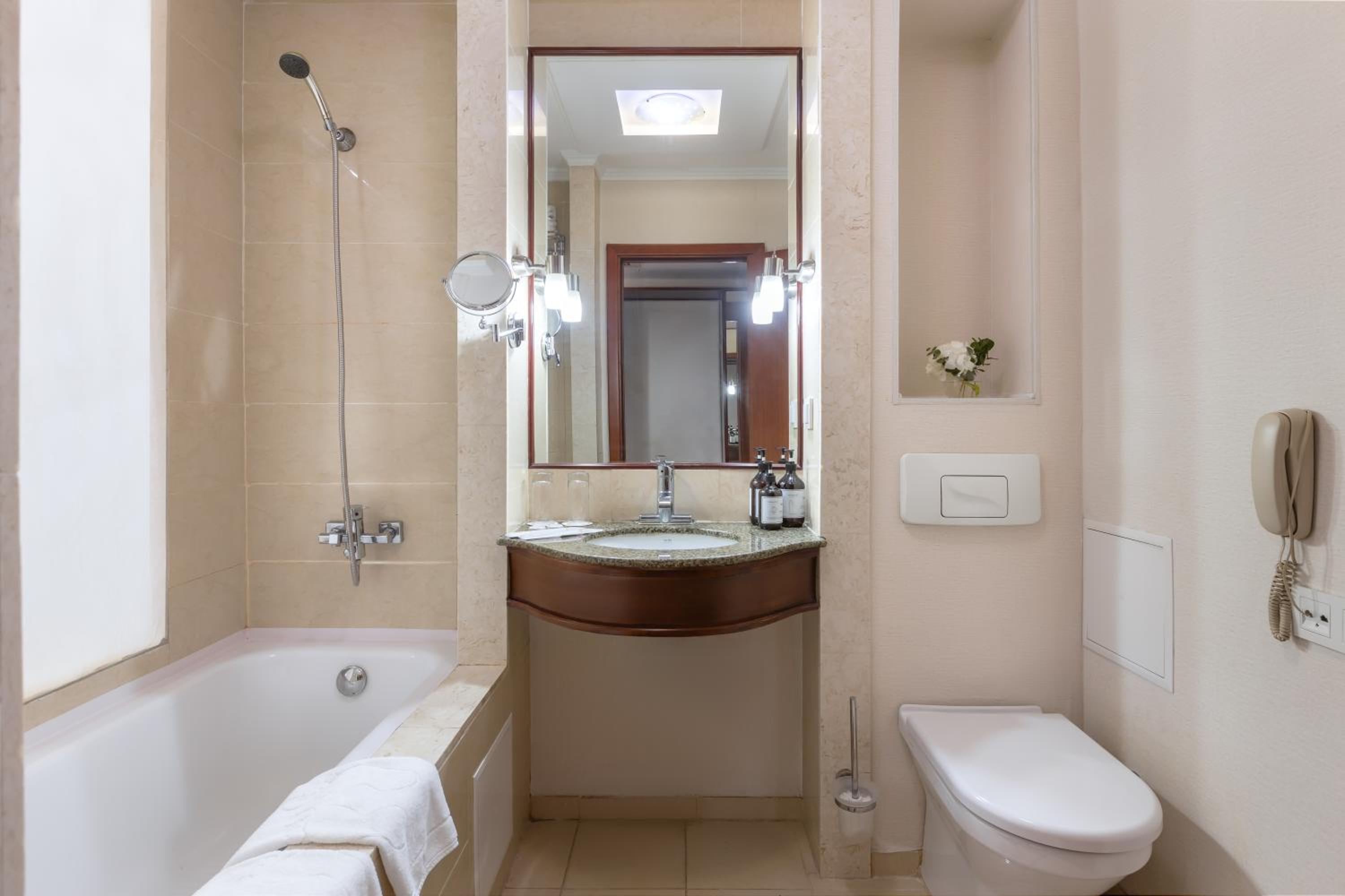 Standard Double or Twin Room photo 1