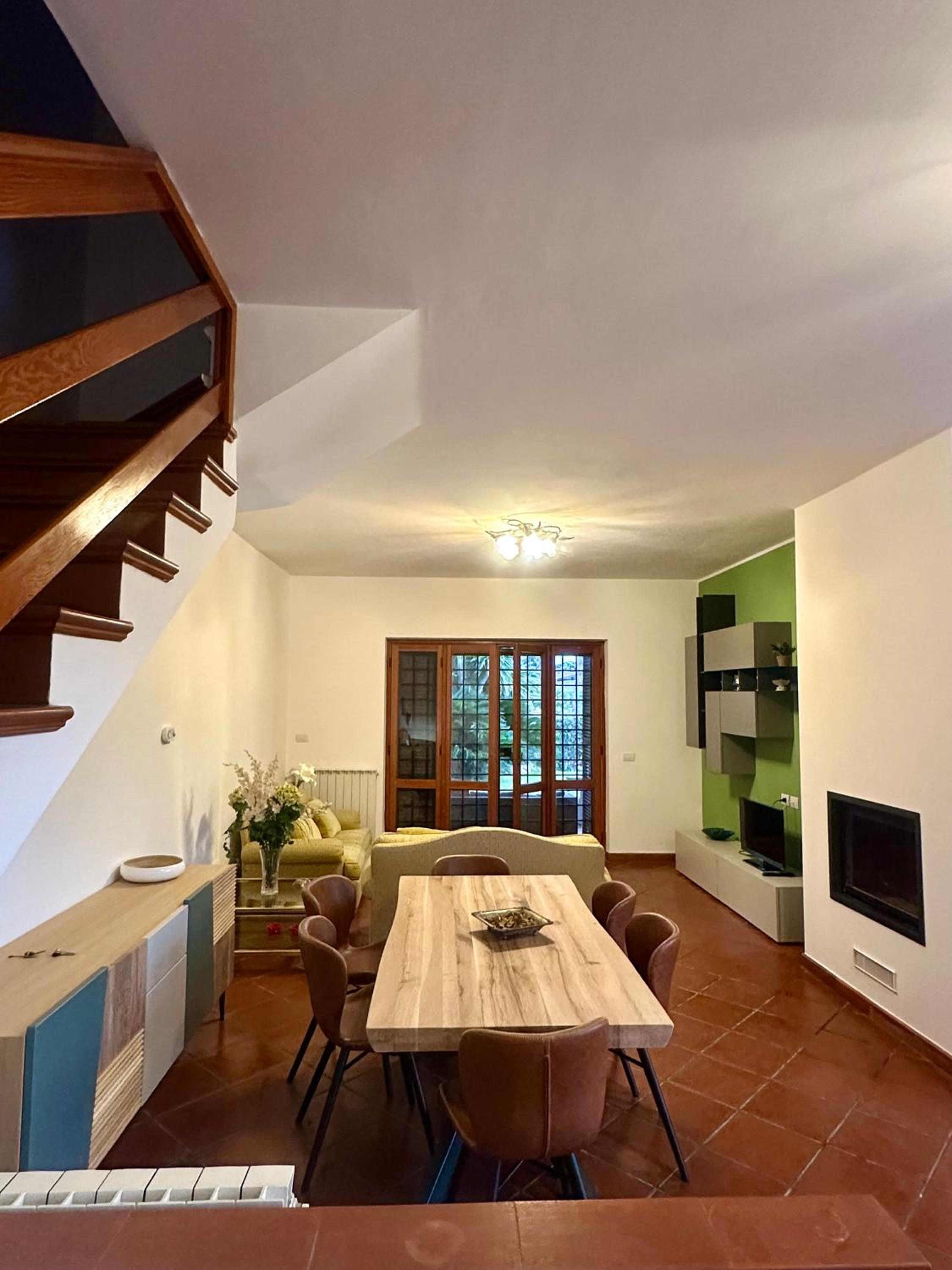 Villa photo 2