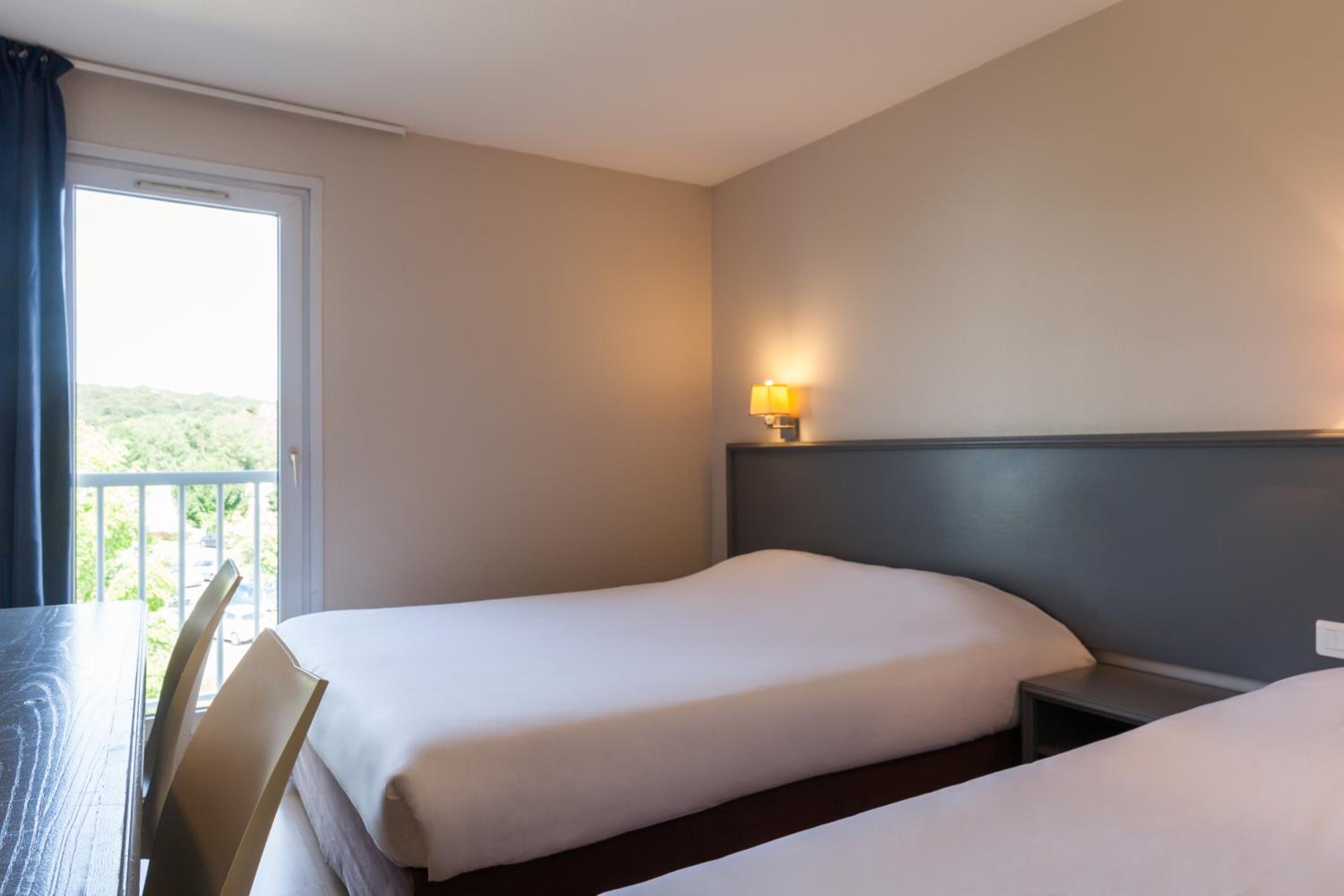 Standard Triple Room - Photo 3