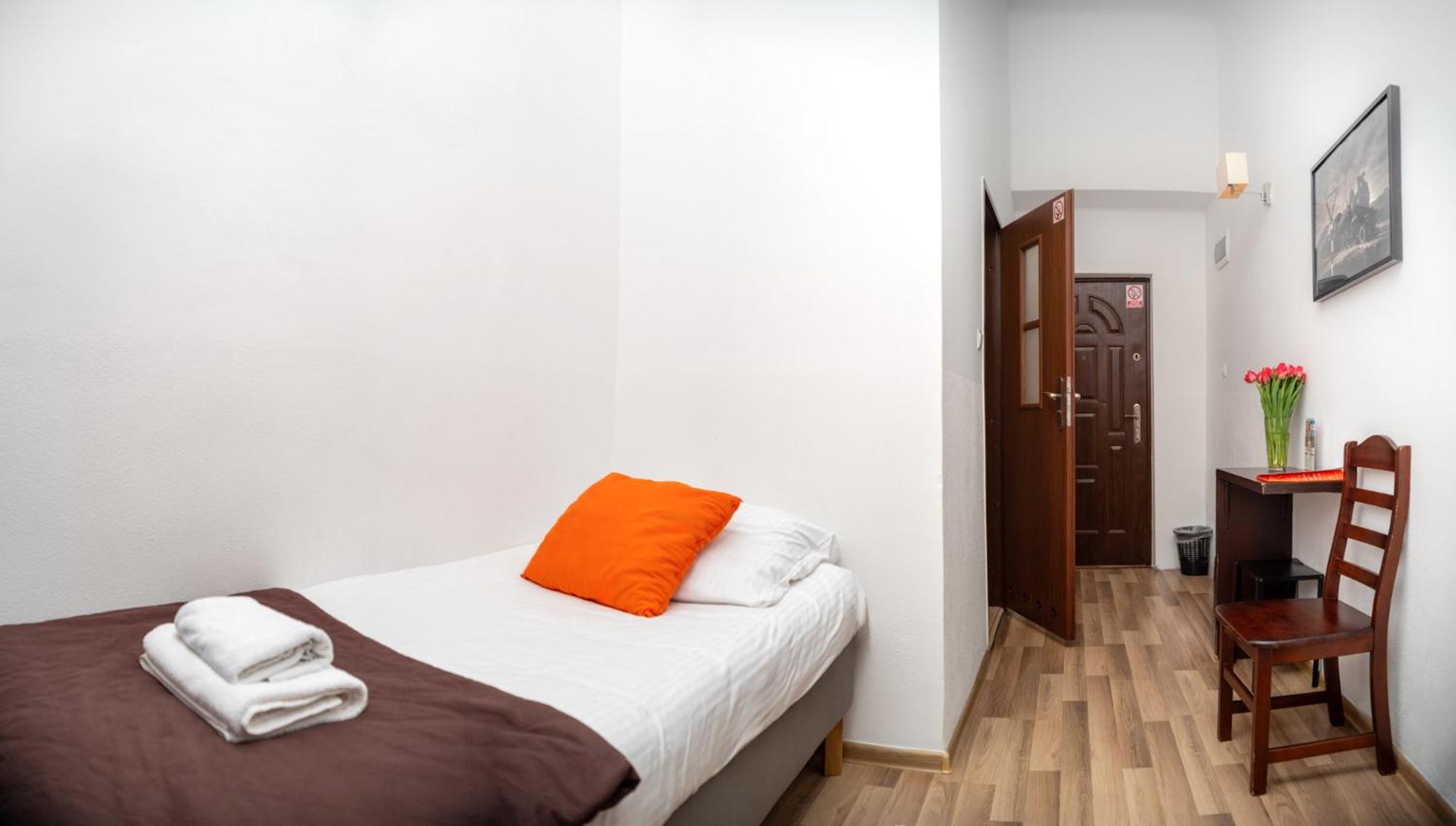 Single Room photo 3