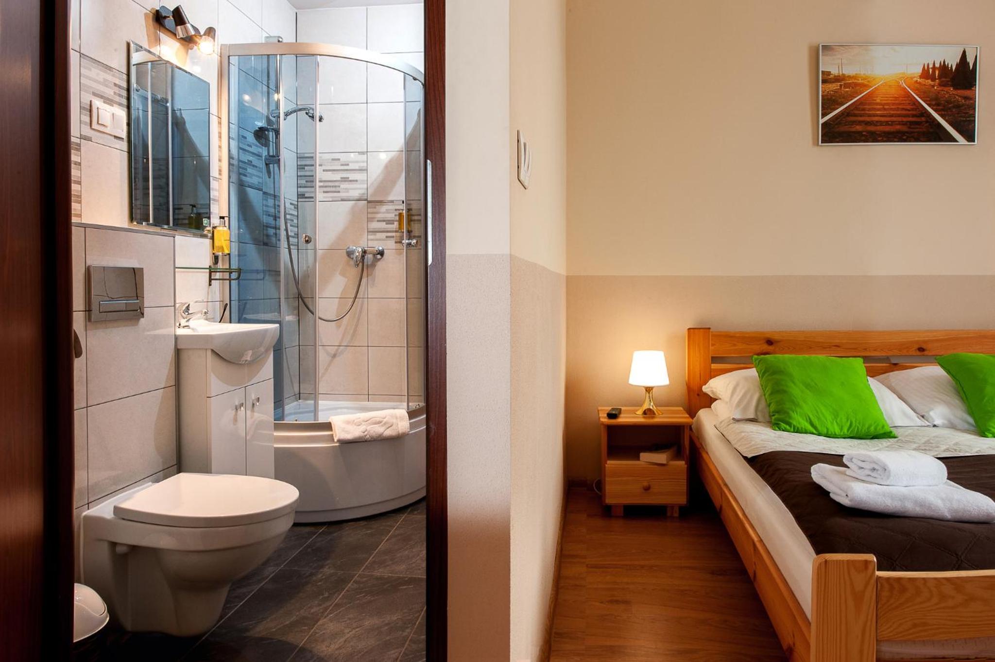 Twin Room - Photo 4
