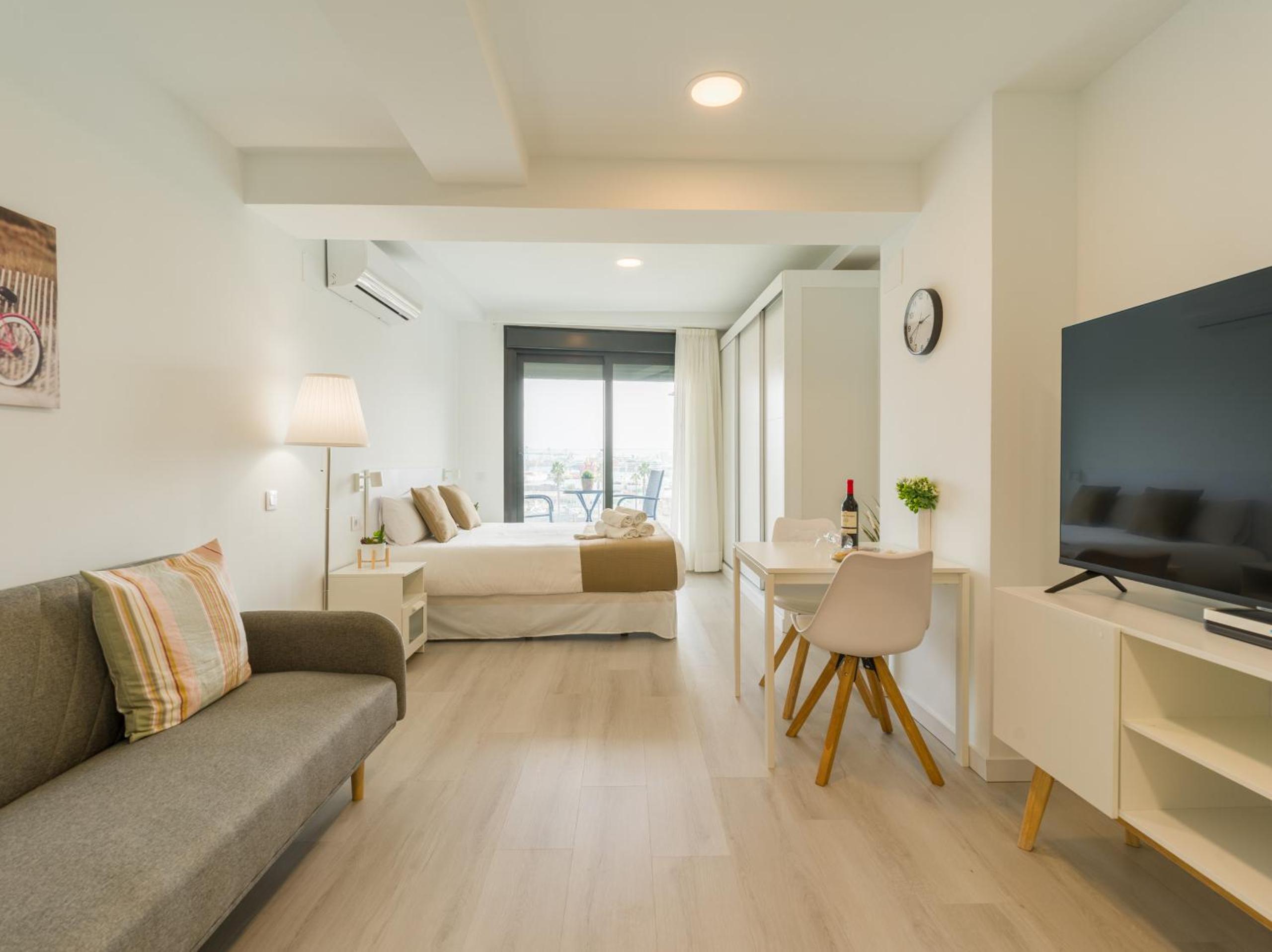 Estudio con Balcón