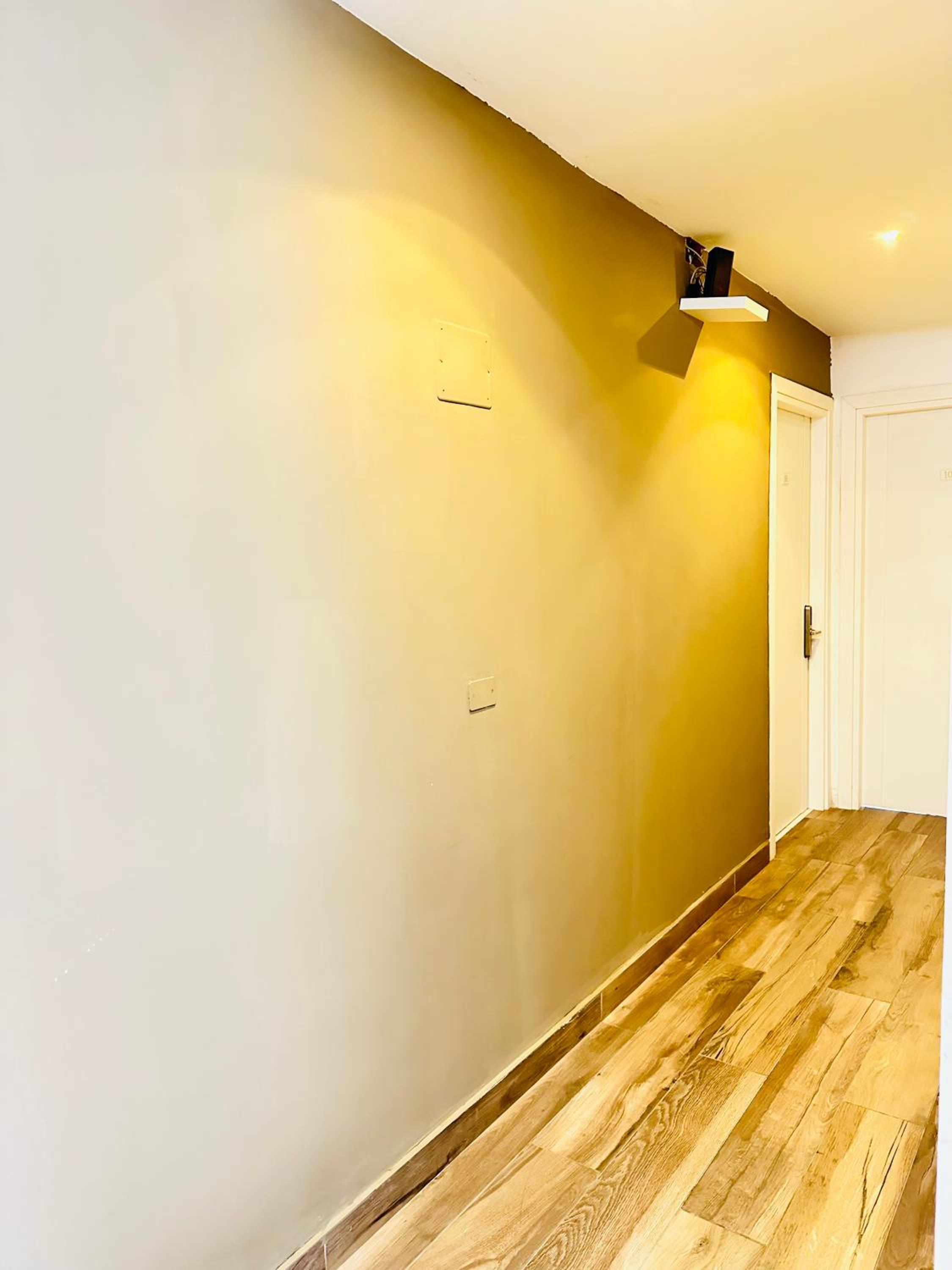 Quadruple Room - Photo 5