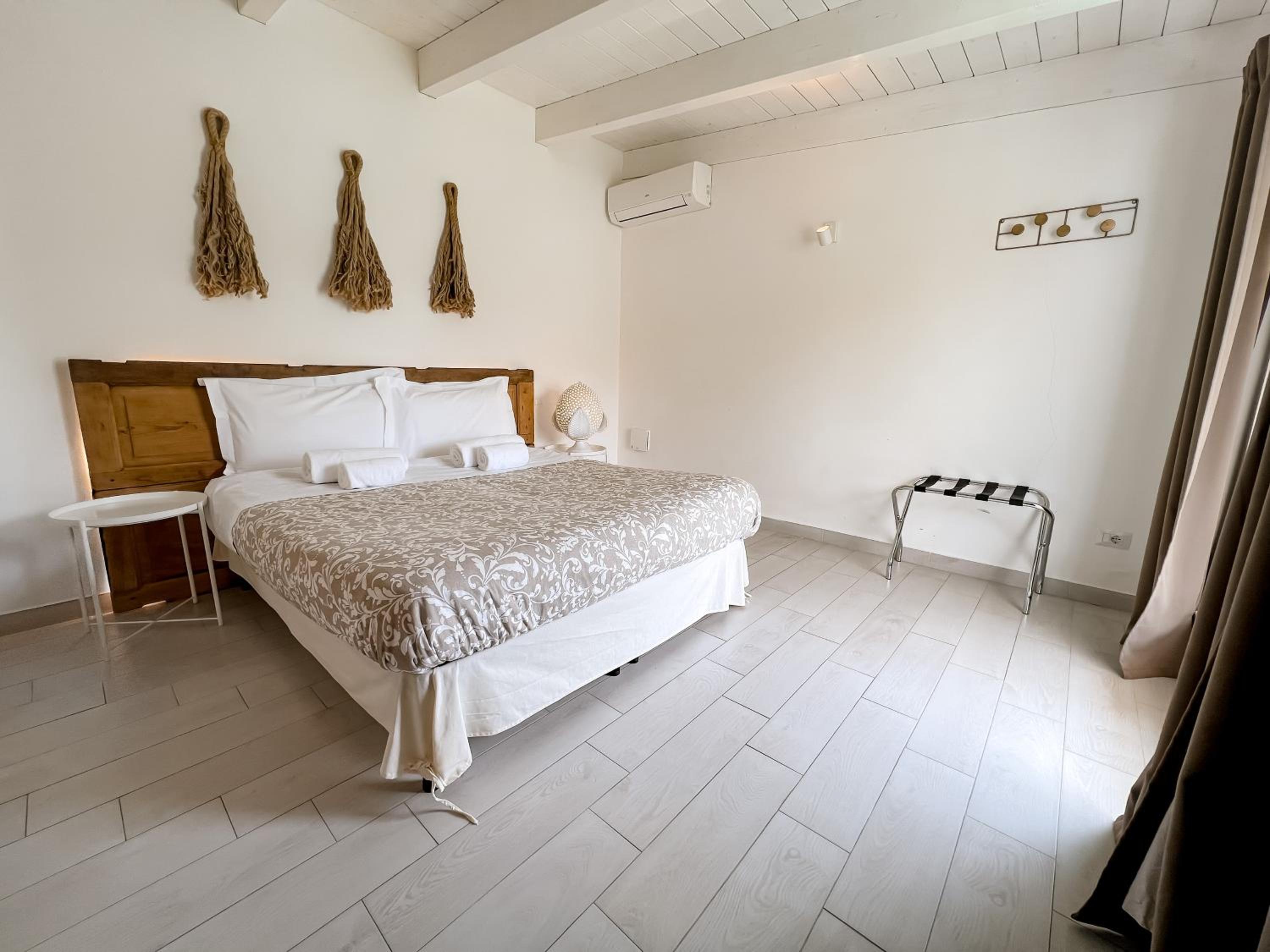 King Room with Spa Bath - Photo 1