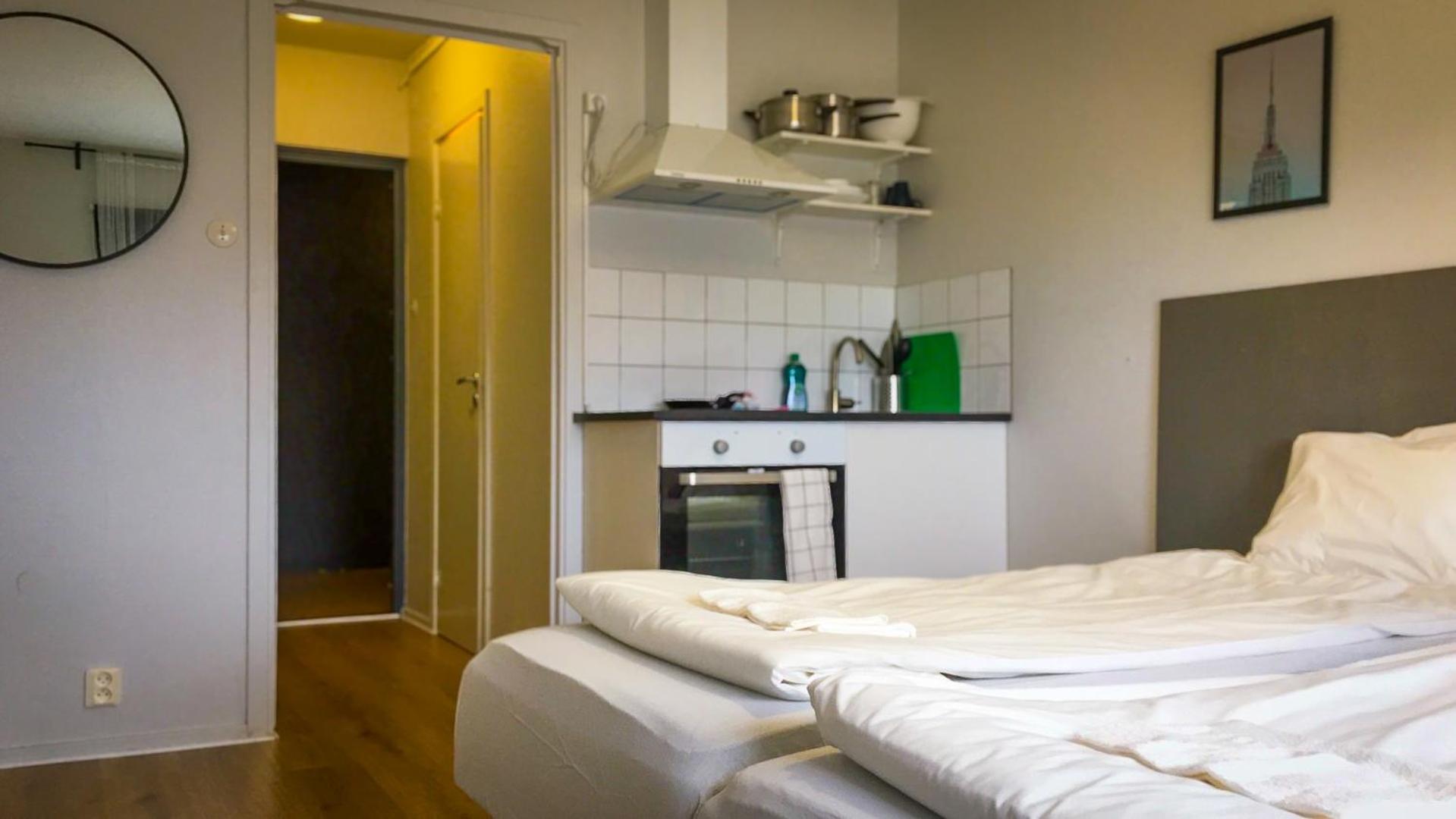 Twin Room with Private Bathroom photo 1