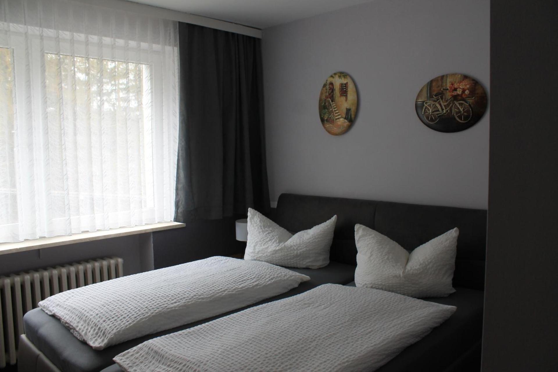 Double Room - Photo 11