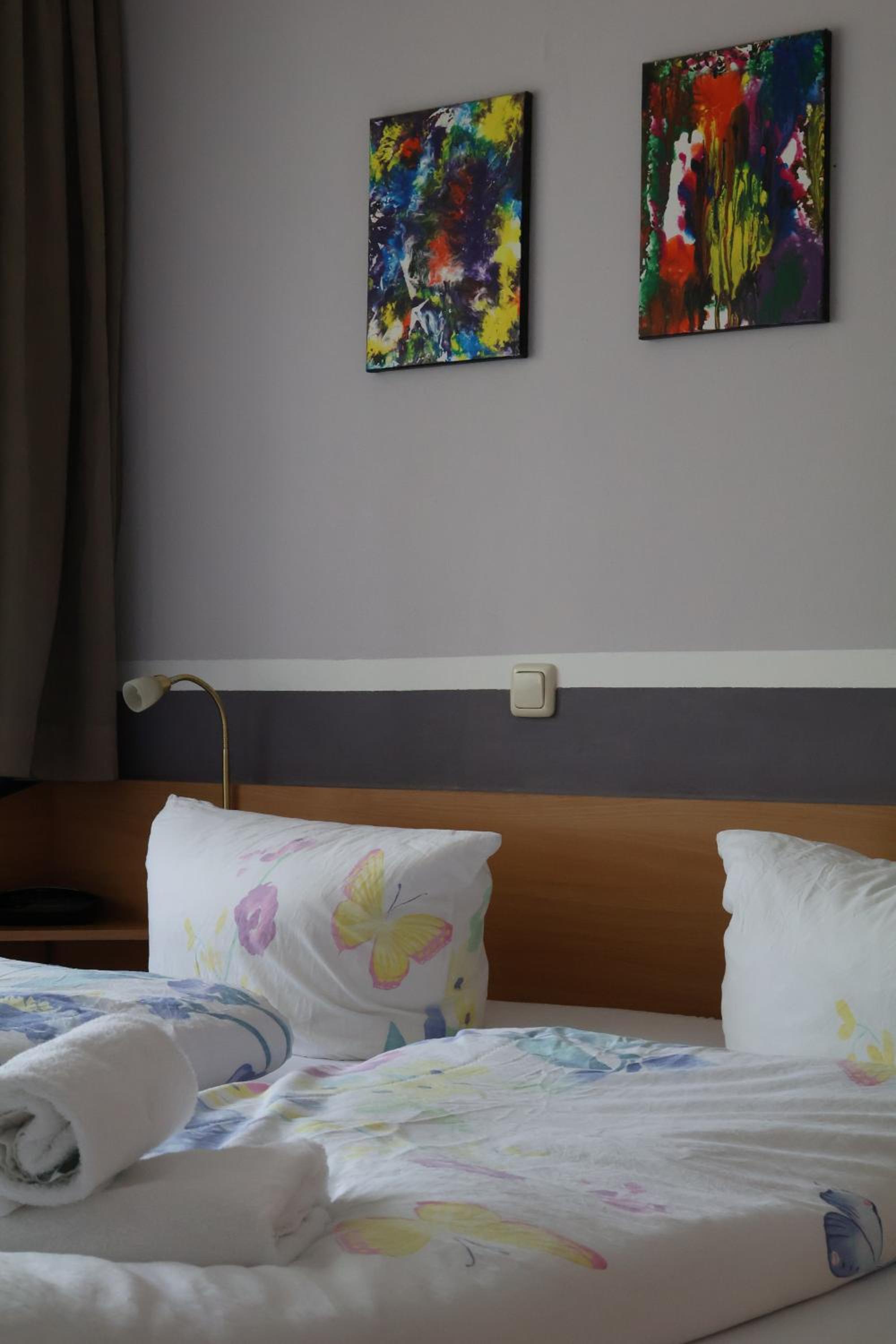 Double Room - Photo 7