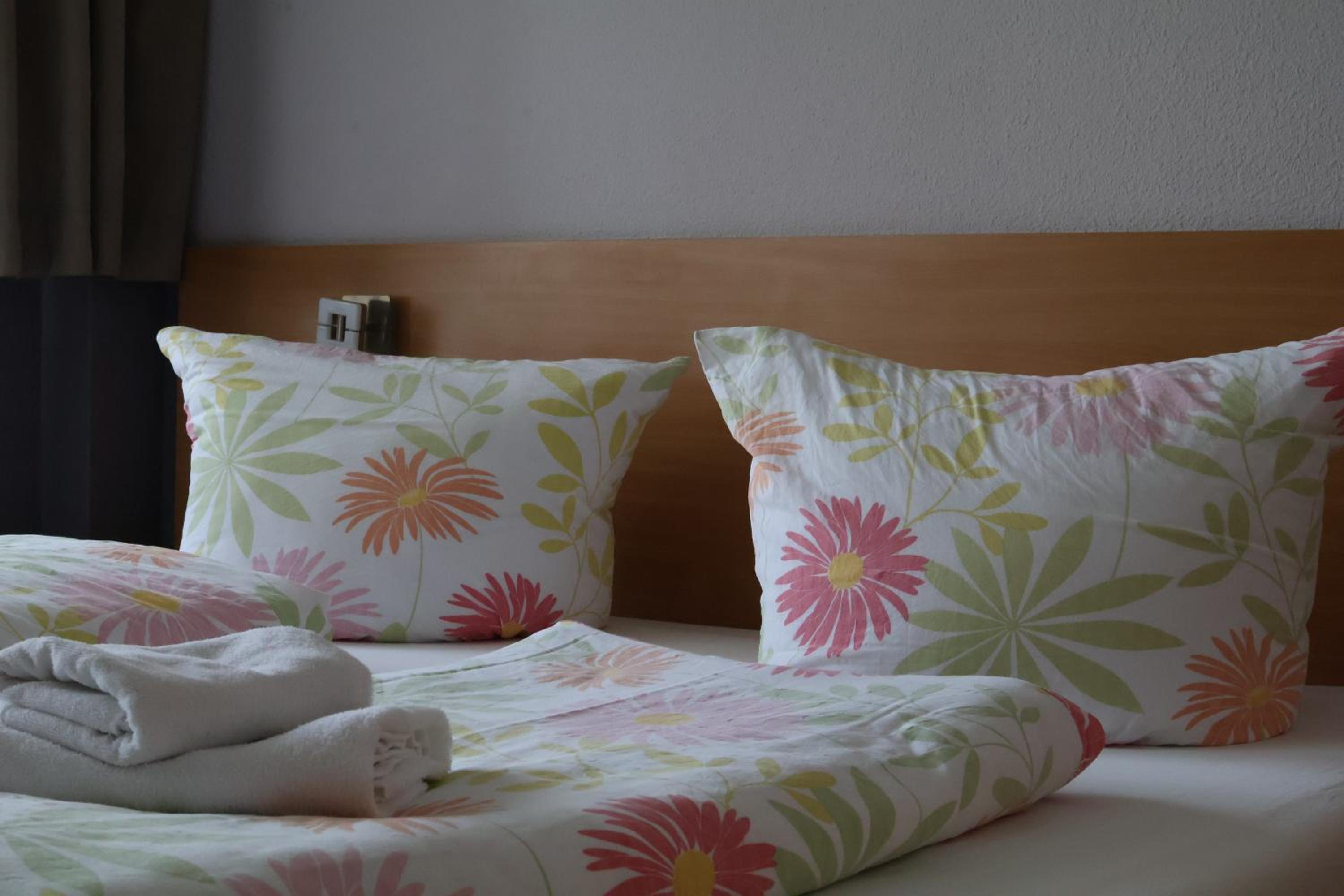 Double Room - Photo 6