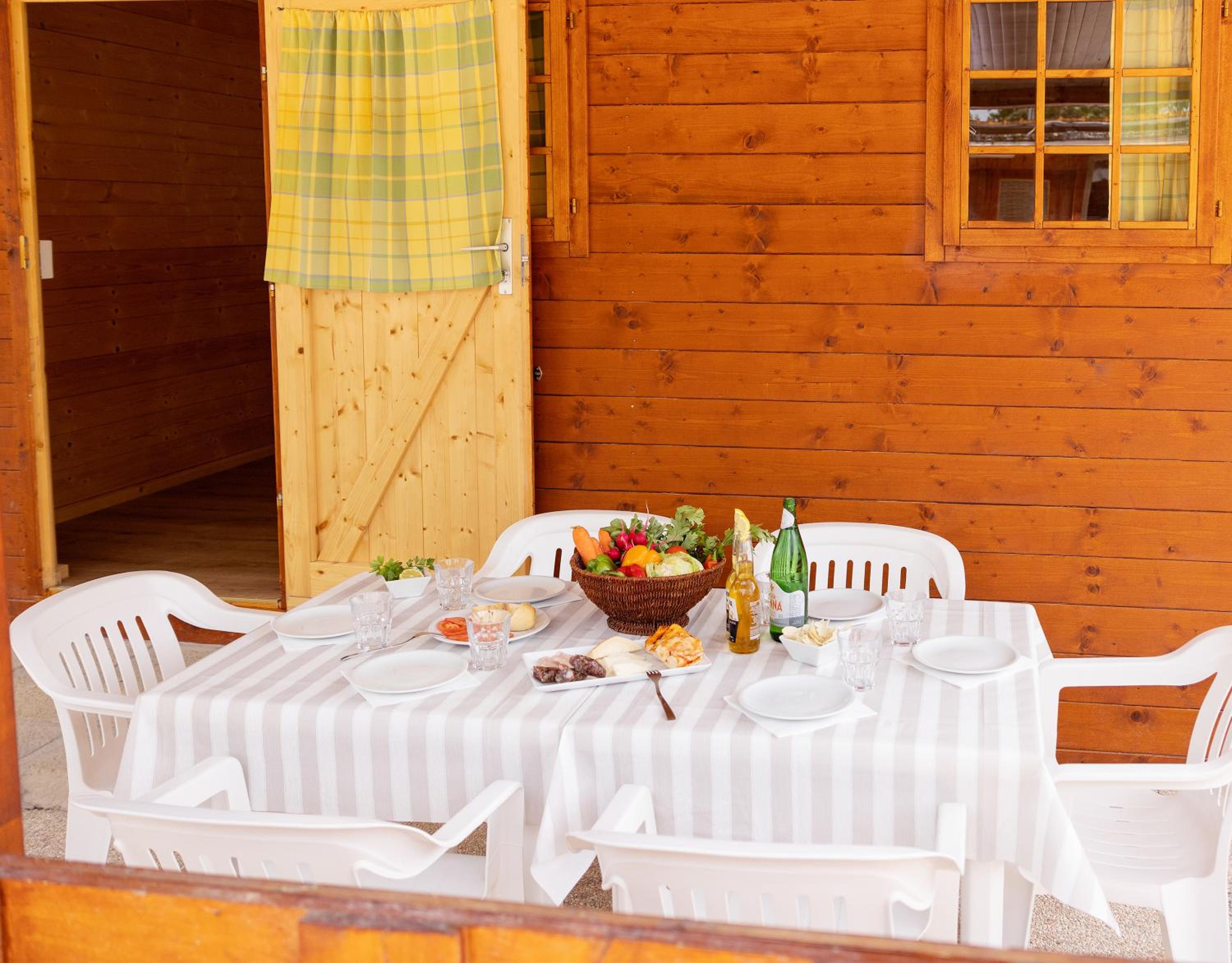 Three-Bedroom Chalet - A/C Extra Charge photo 3