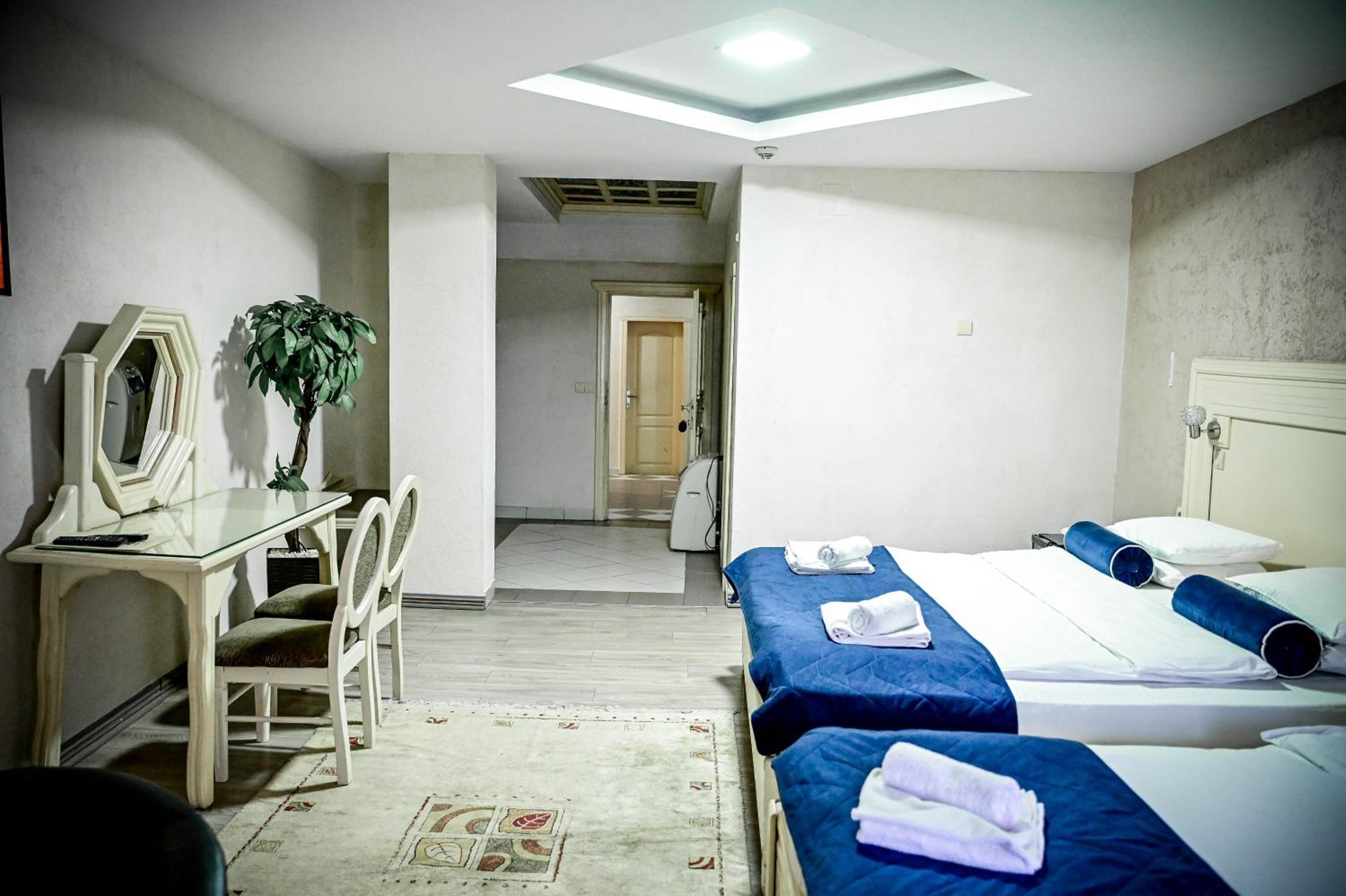 Triple Room - Photo 7